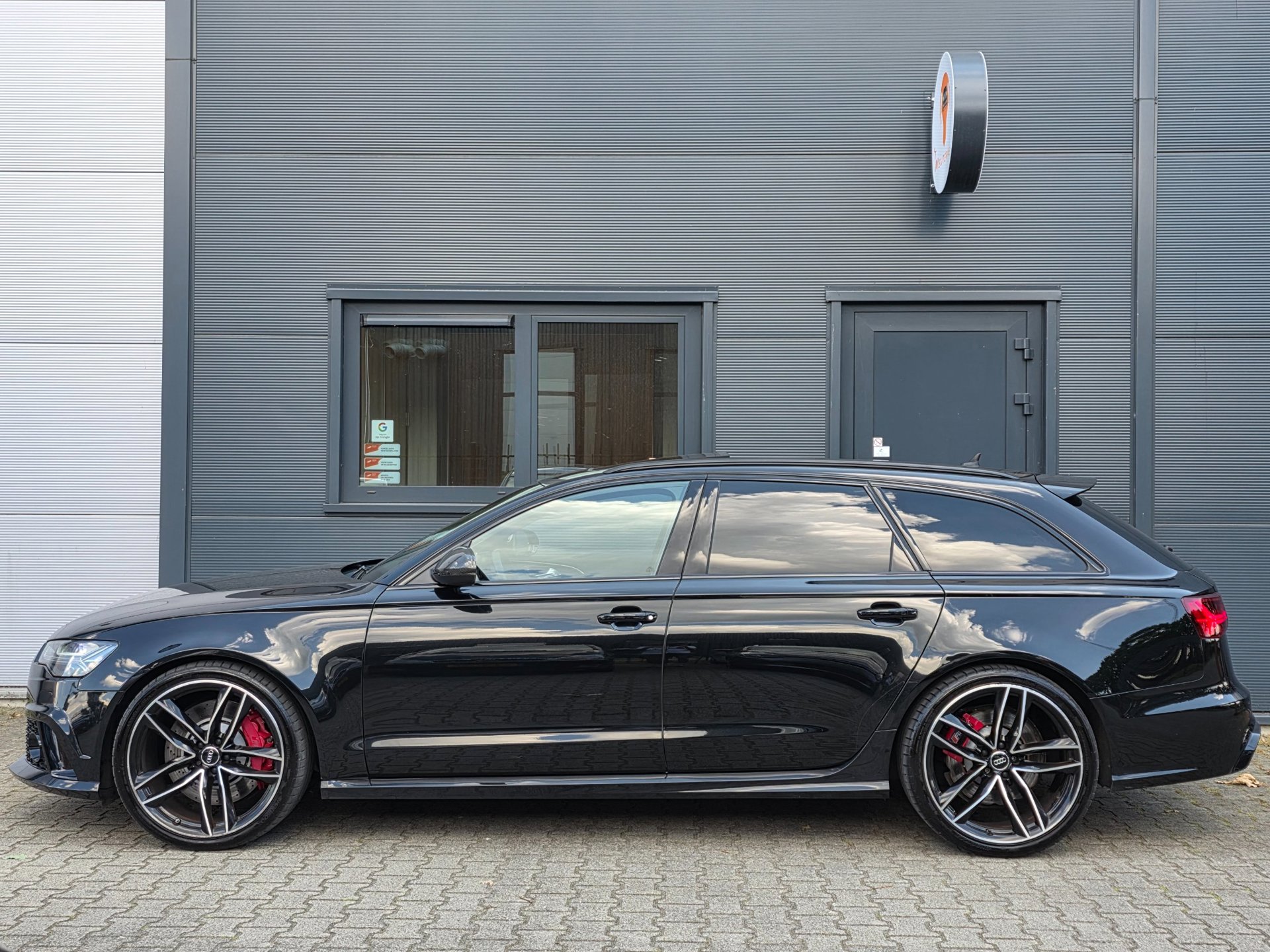 Foto van Audi RS 6 Avant Performance