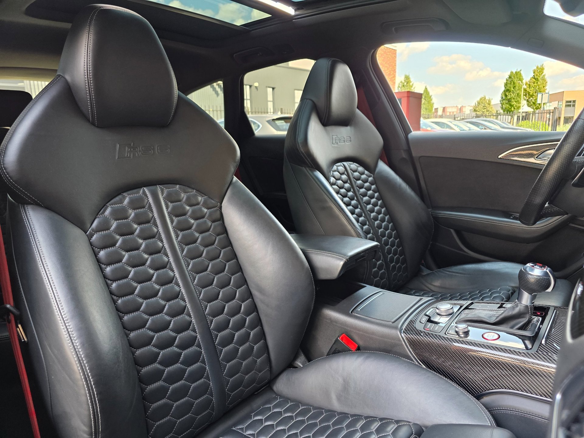 Foto van Audi RS 6 Avant Performance