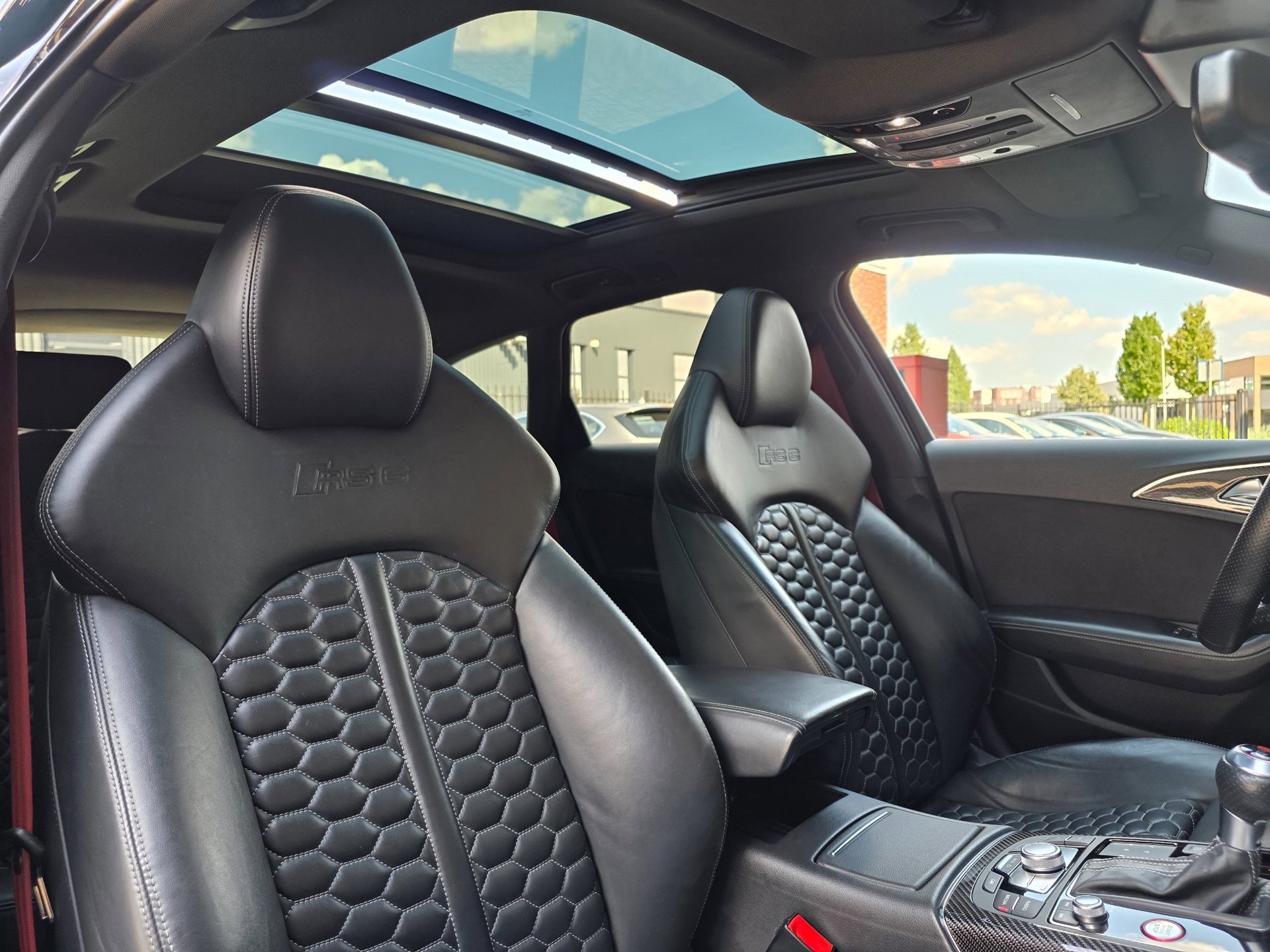 Foto van Audi RS 6 Avant Performance