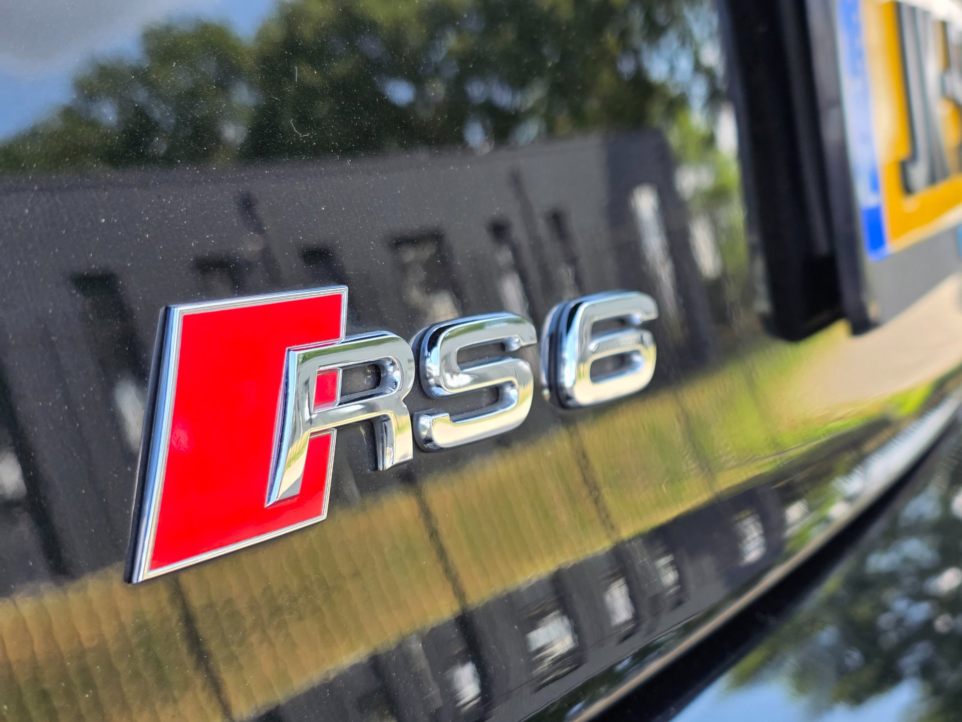 Foto van Audi RS 6 Avant Performance