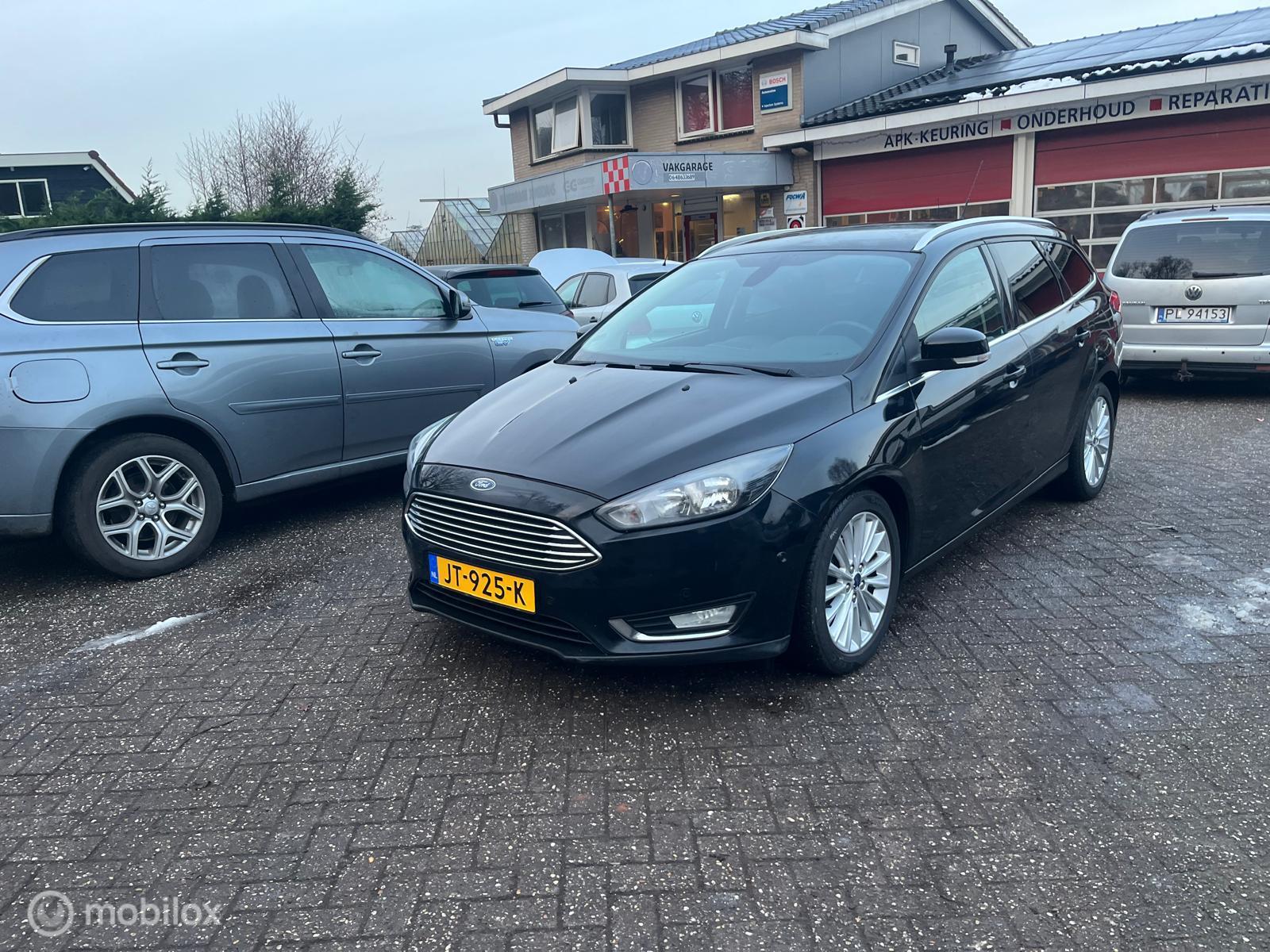 Ford Focus 1.0 Titanium | Grote beurt Incl distributie 2016 - voorkant
