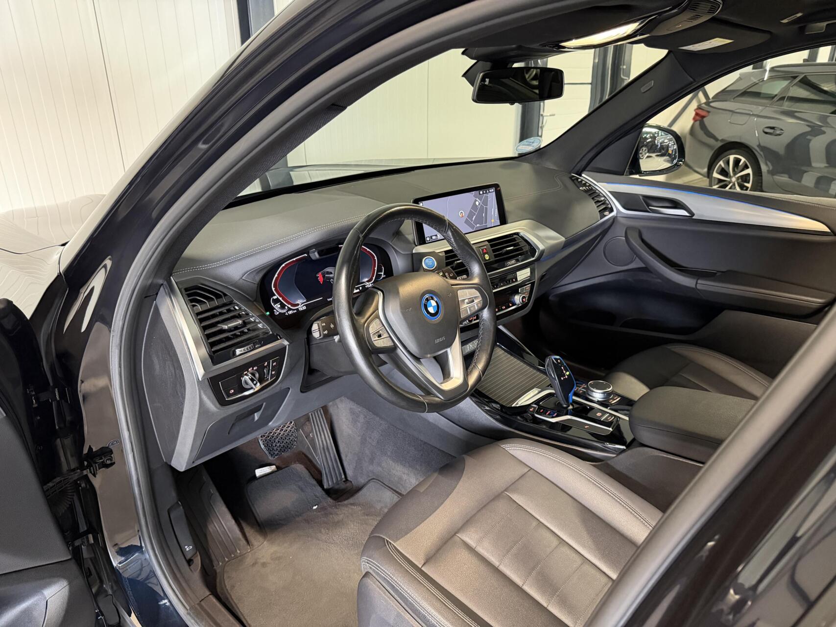 Foto van BMW Ix3