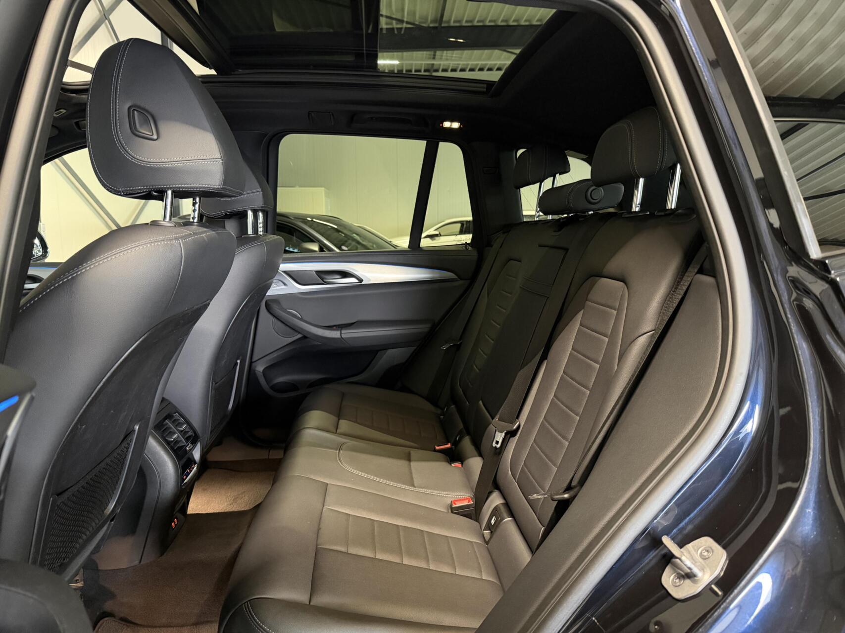 Foto van BMW Ix3