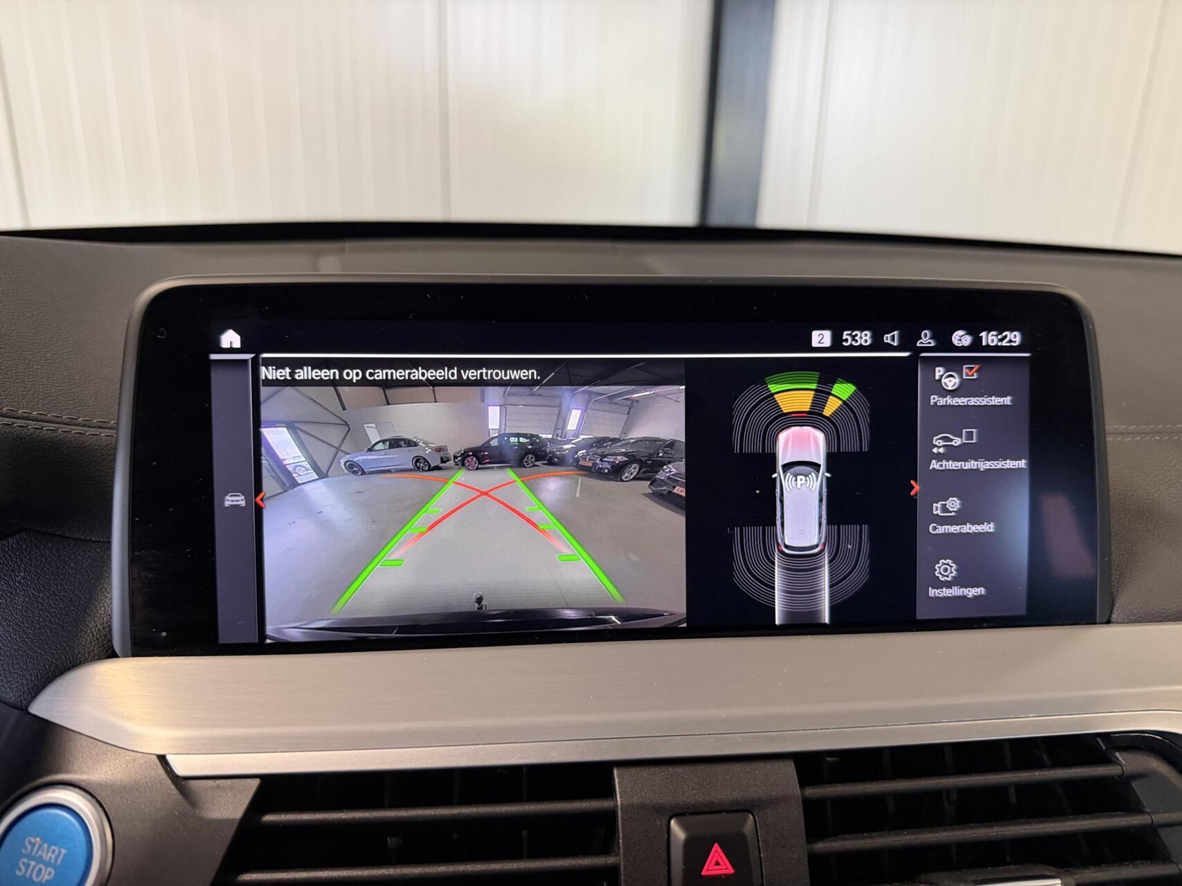 Foto van BMW Ix3