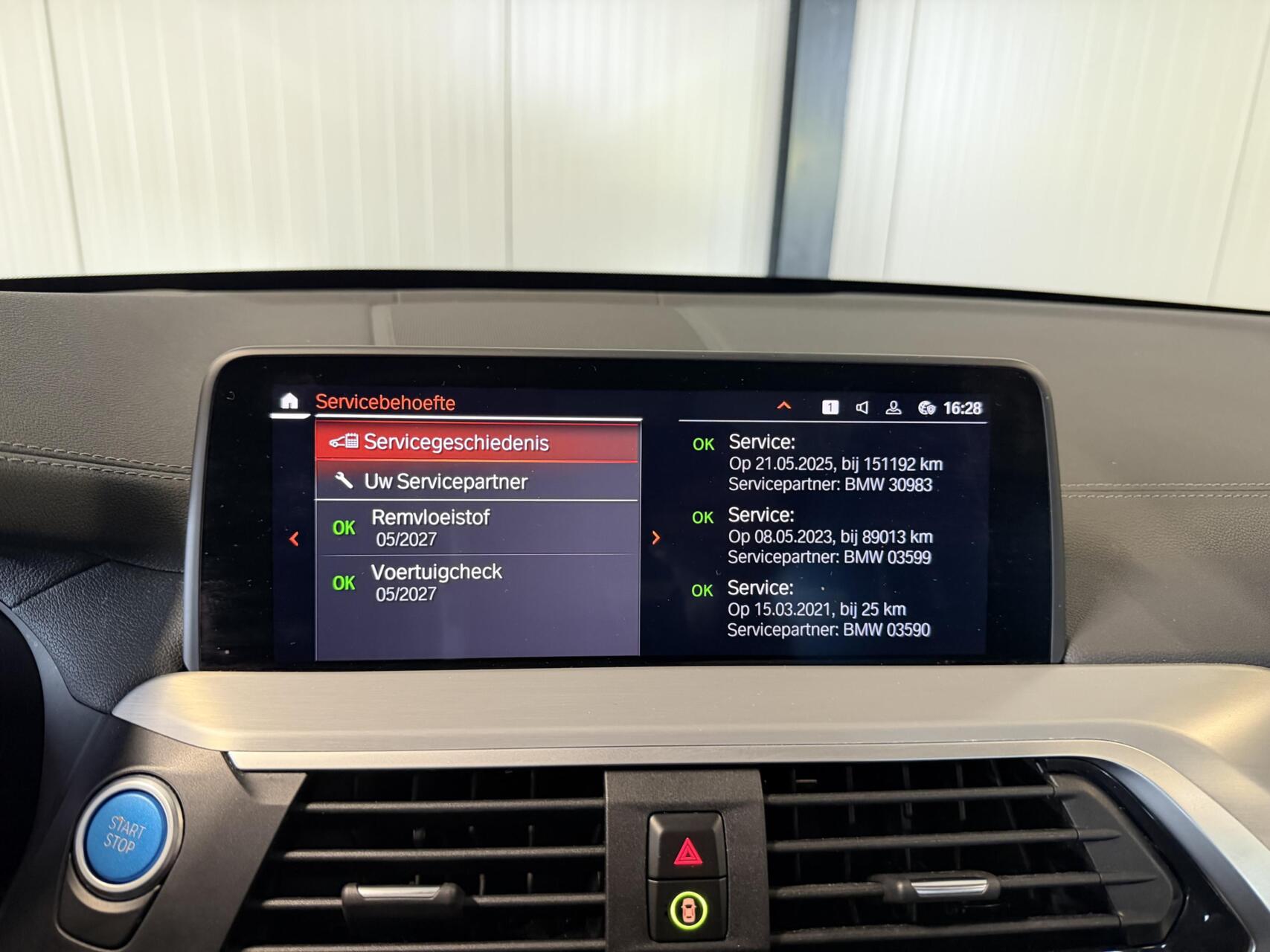 Foto van BMW Ix3