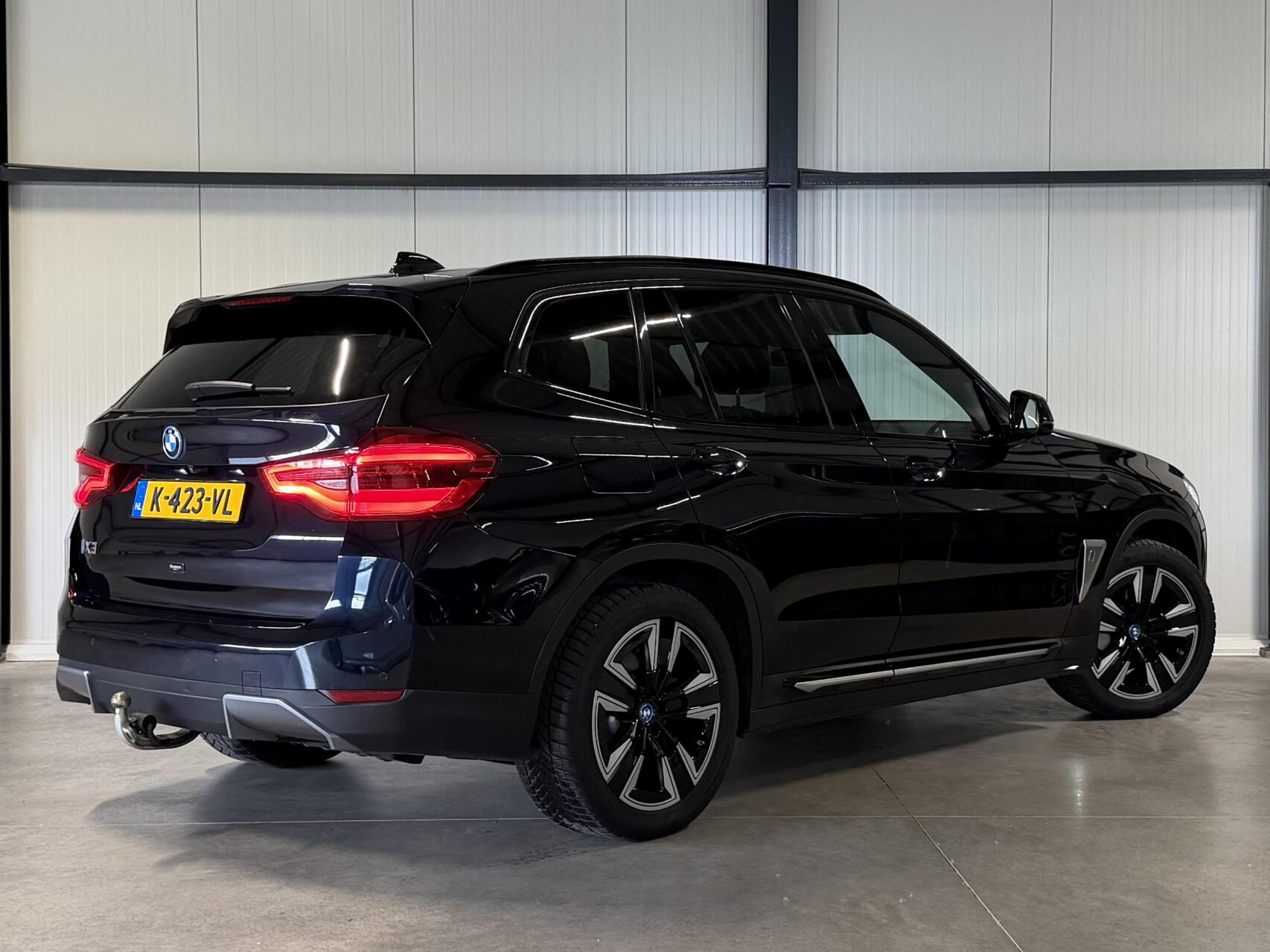 Foto van BMW Ix3
