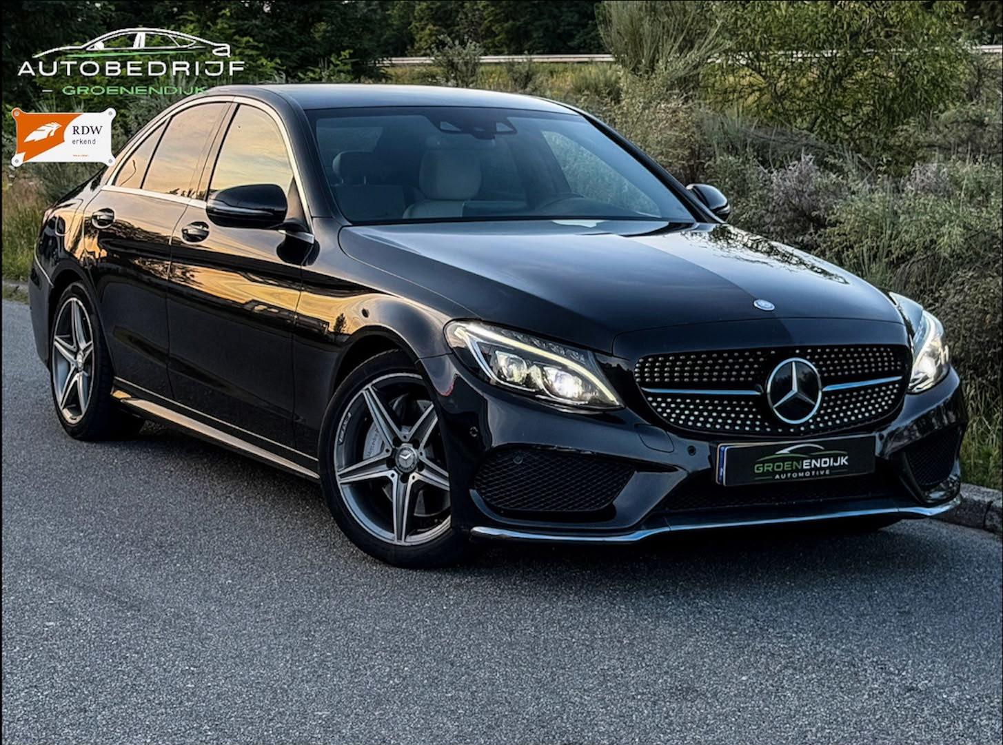 Mercedes-Benz C 250 250 Edition 1 HUD / CREME LEDER / STANDKACHEL /LANEASSIST / CAM / 211PK / PDC / STOELVERW / BURMESTER 2015 - voorkant