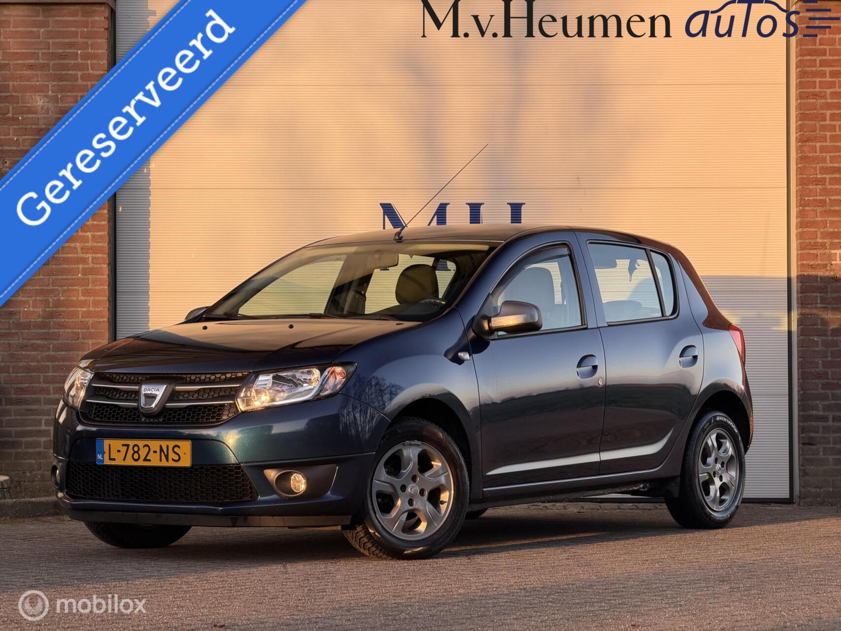 Dacia Sandero 0.9 TCe Lauréate Airco Cruise Bluetooth 2015 - voorkant