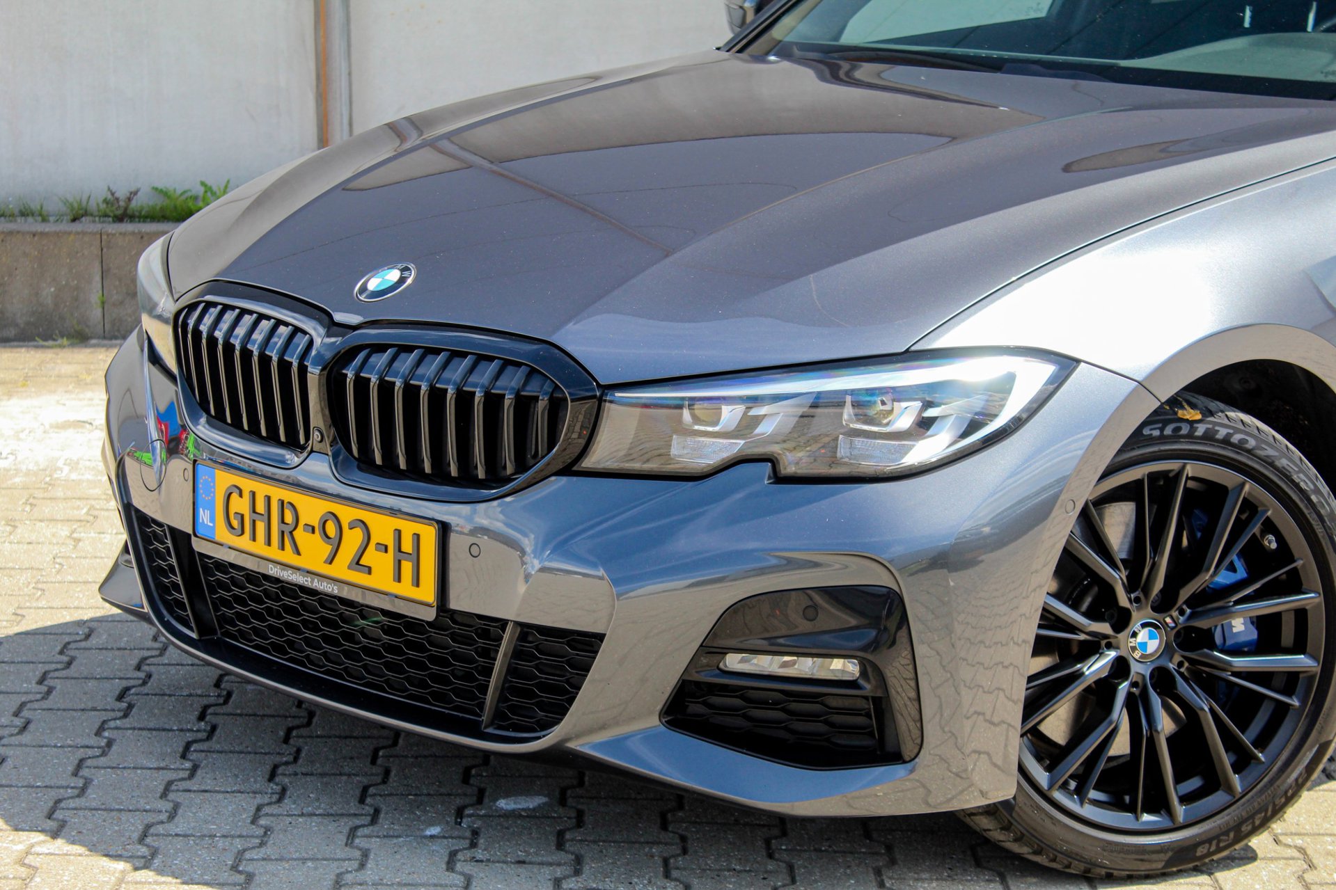 Foto van BMW 330e xDrive