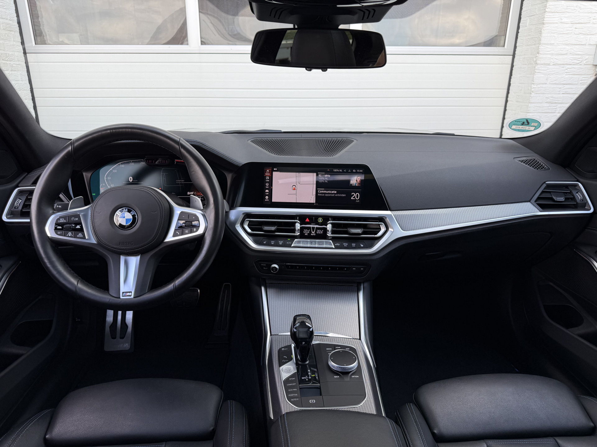 Foto van BMW 330i