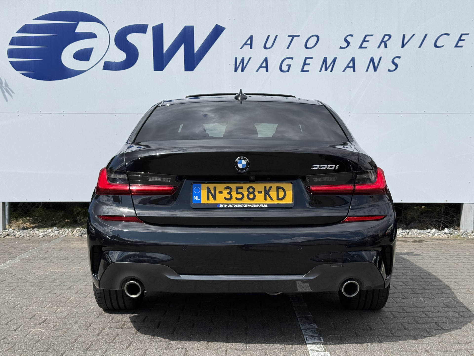 Foto van BMW 330i