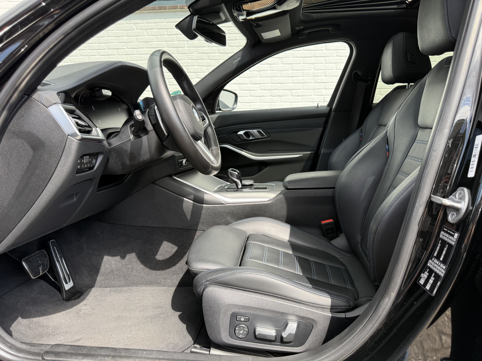 Foto van BMW 330i