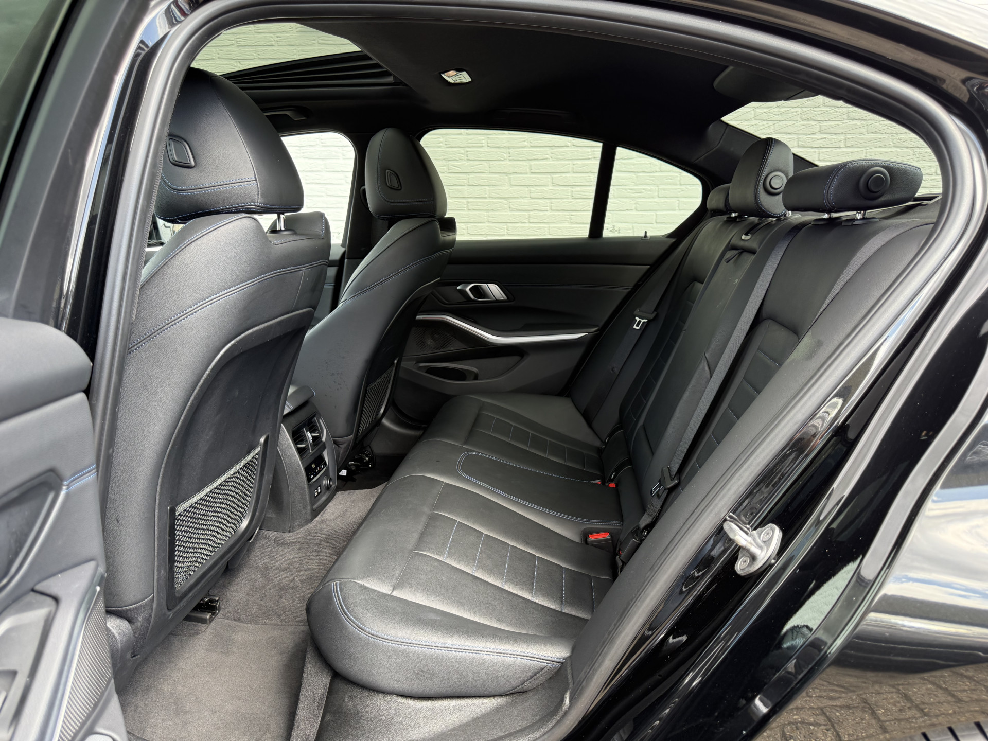 Foto van BMW 330i