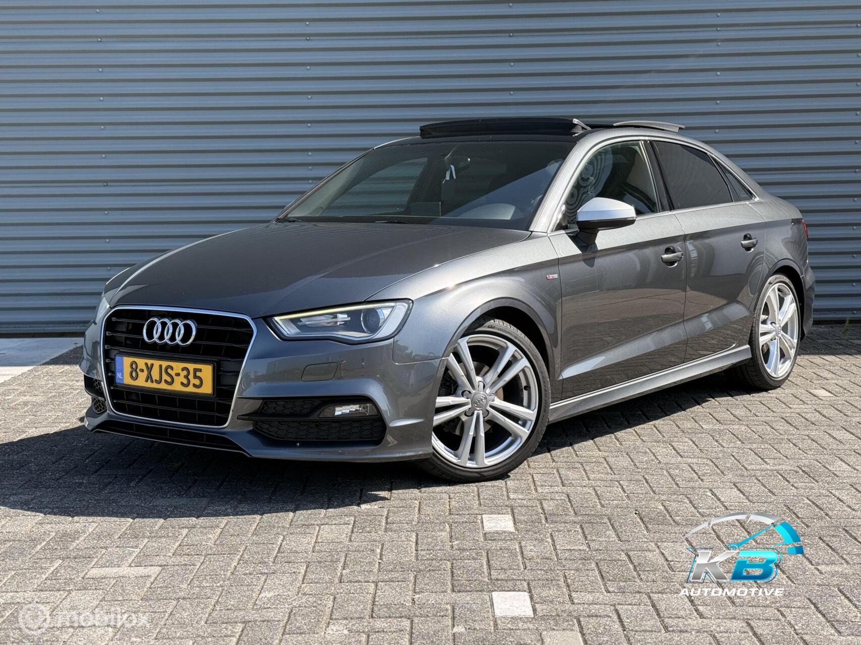 Audi A3 Limousine 1.4 TFSI 3x S line ( Nederlandse auto ) 2014 - voorkant