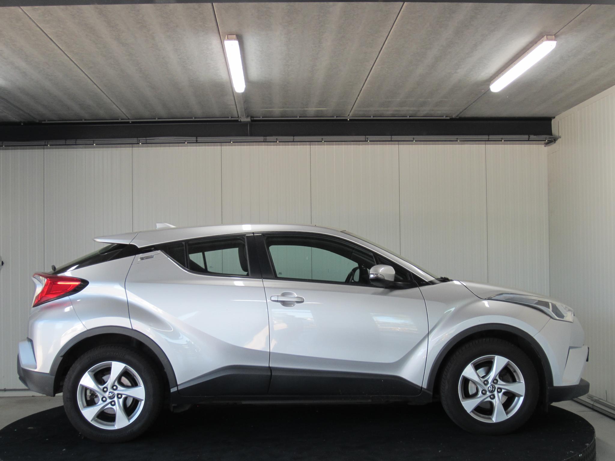 Foto van Toyota Toyota C-hr