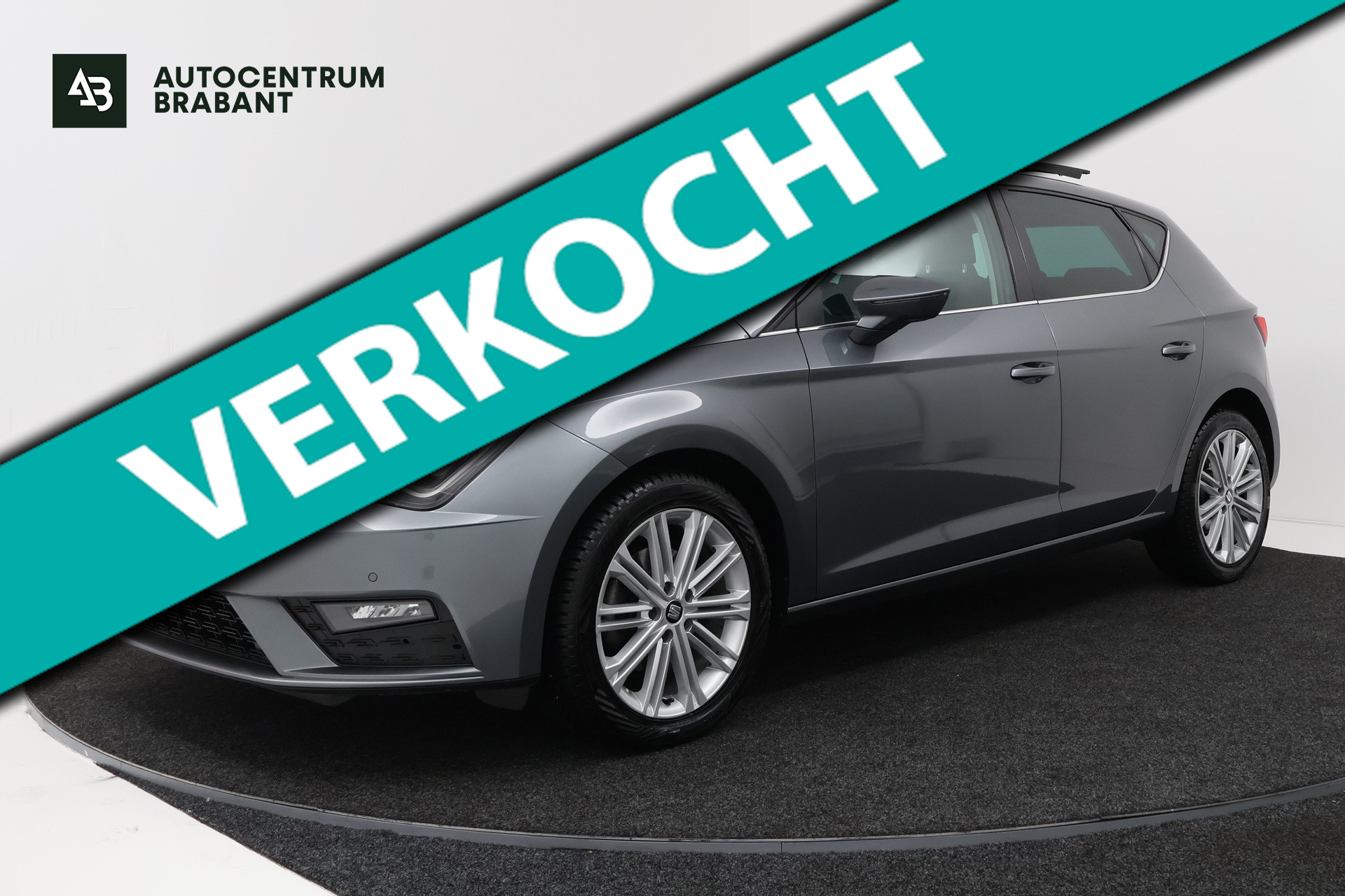 Seat Leon 1.4 EcoTSI Xcellence (PANORAMADAK, CAMERA, CARPLAY, CLIMA, LED, PDC, STUURBEDIENING) 2017 - voorkant