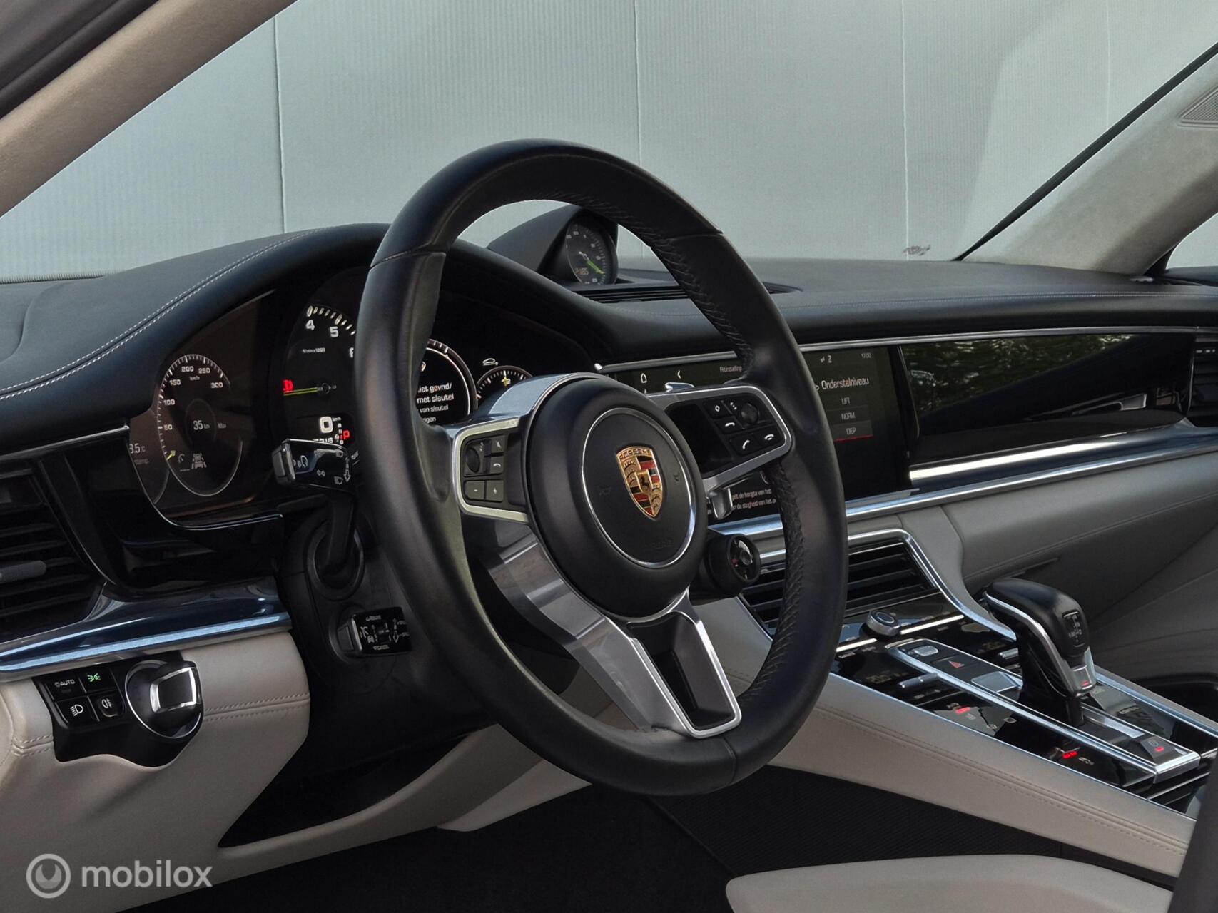 Foto van Porsche Panamera