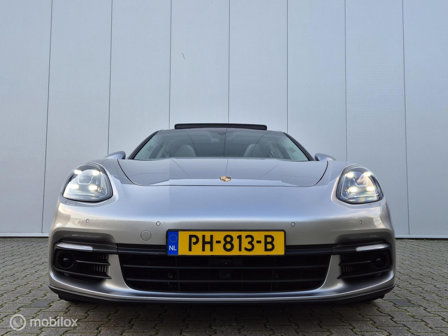Foto van Porsche Panamera