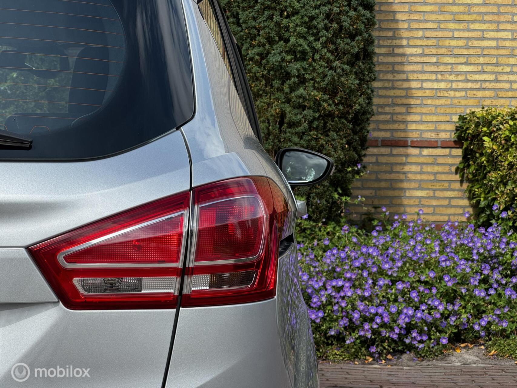 Foto van Ford B-max