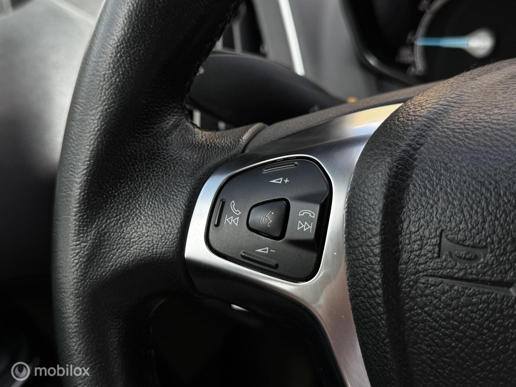 Foto van Ford B-max