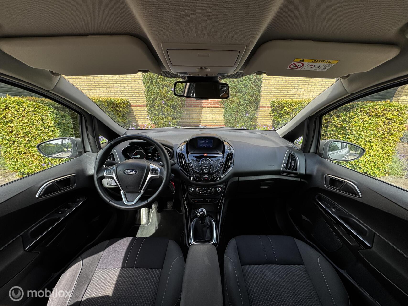 Foto van Ford B-max