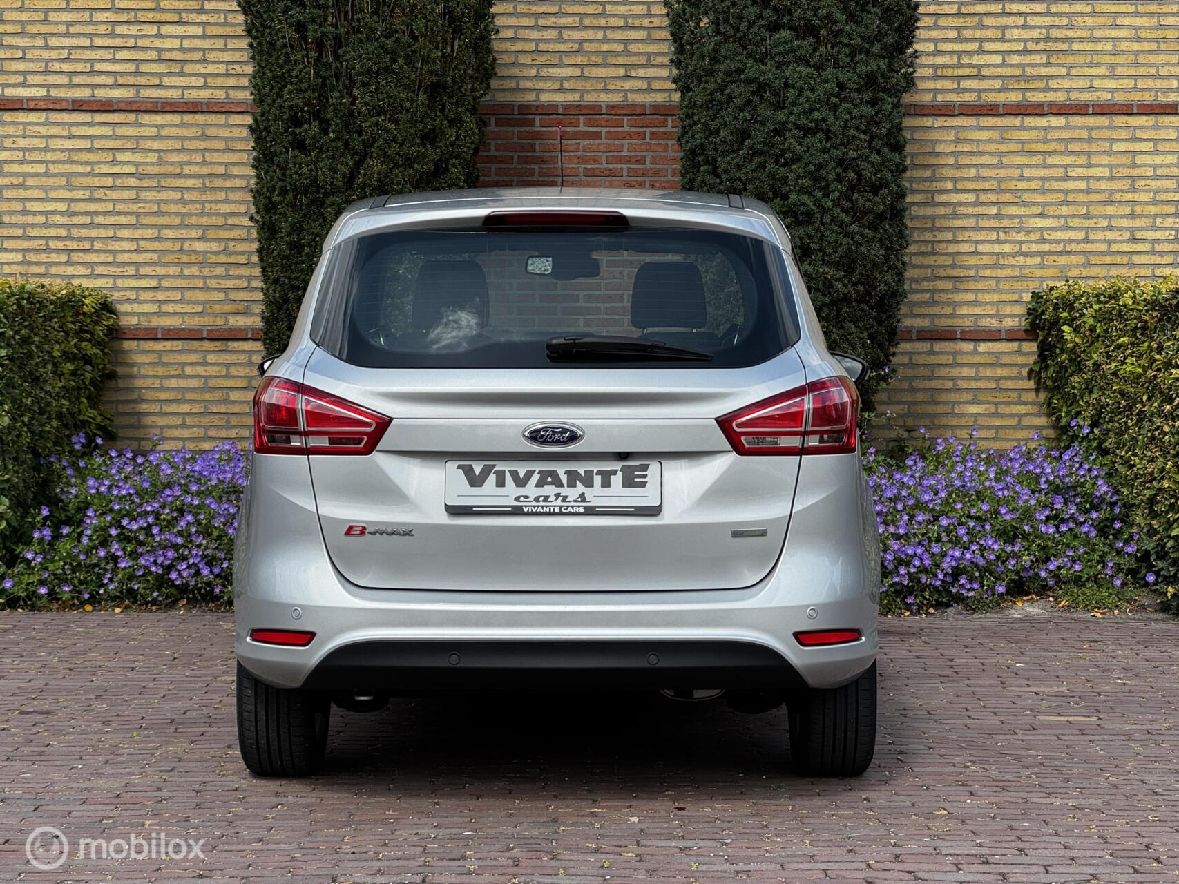 Foto van Ford B-max