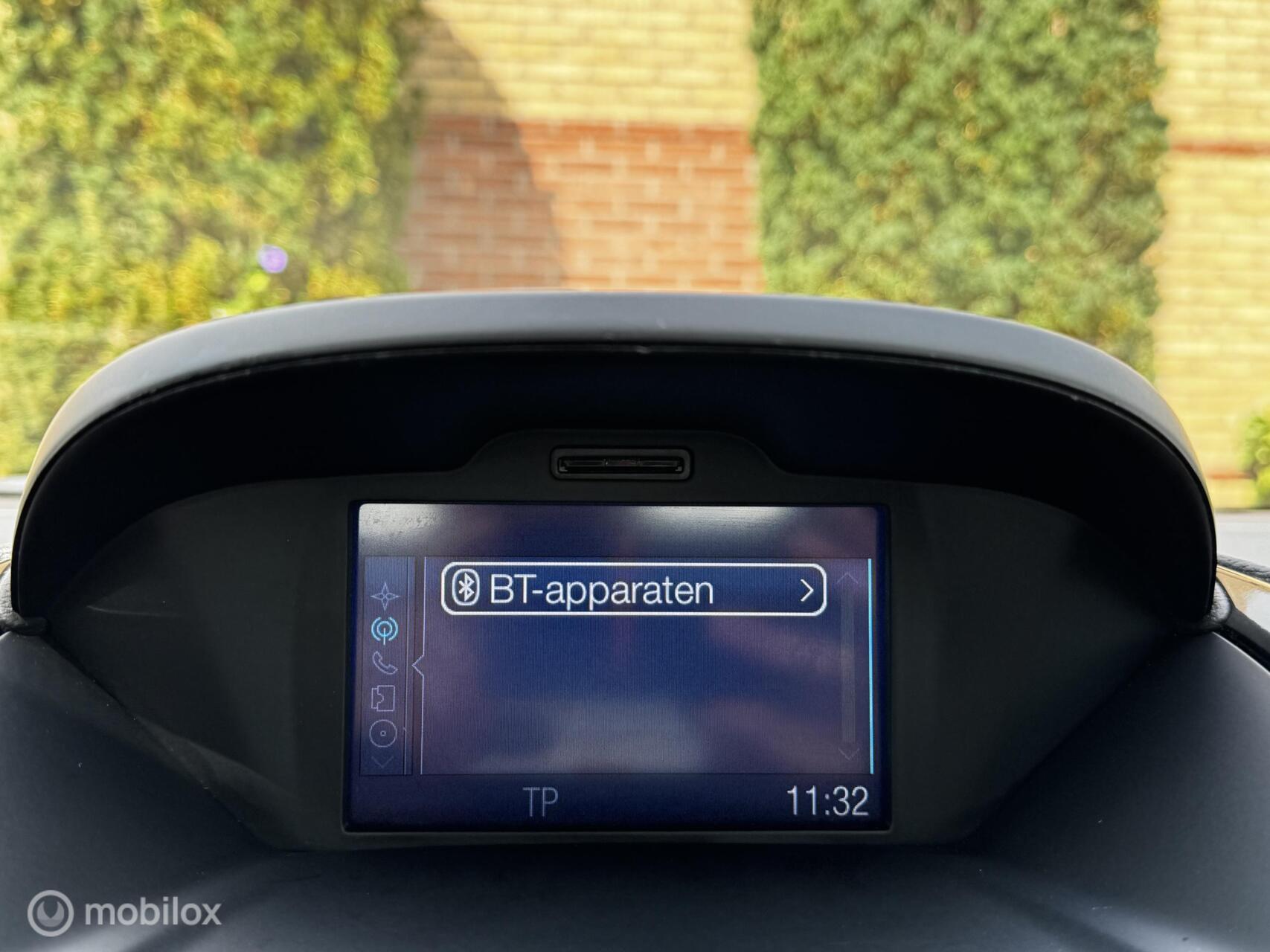 Foto van Ford B-max