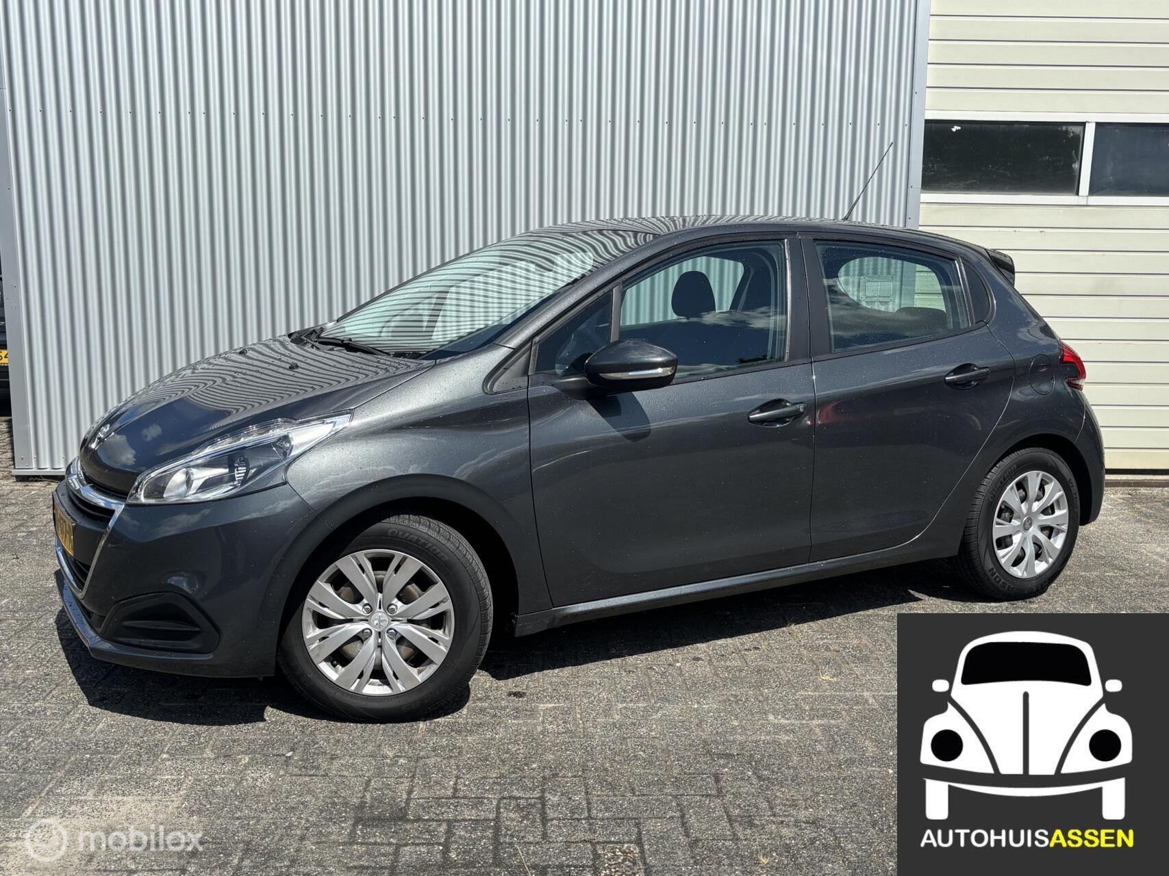 Peugeot 208 1.2 PureTech Active 2017 - voorkant