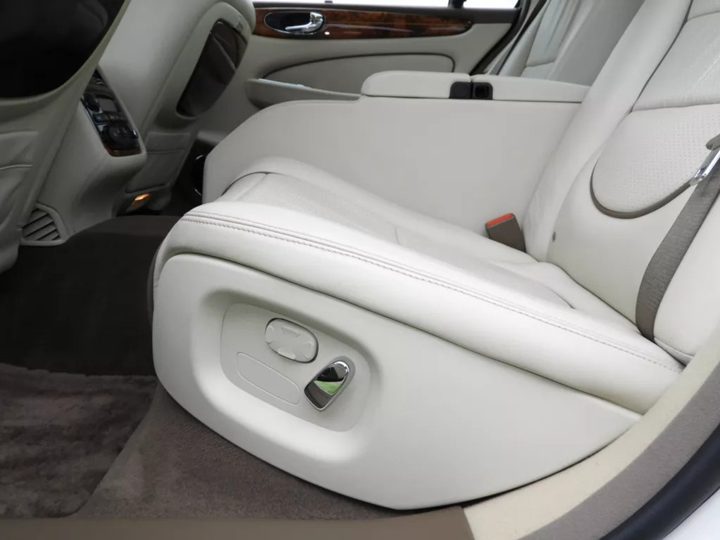 Foto van Jaguar Daimler