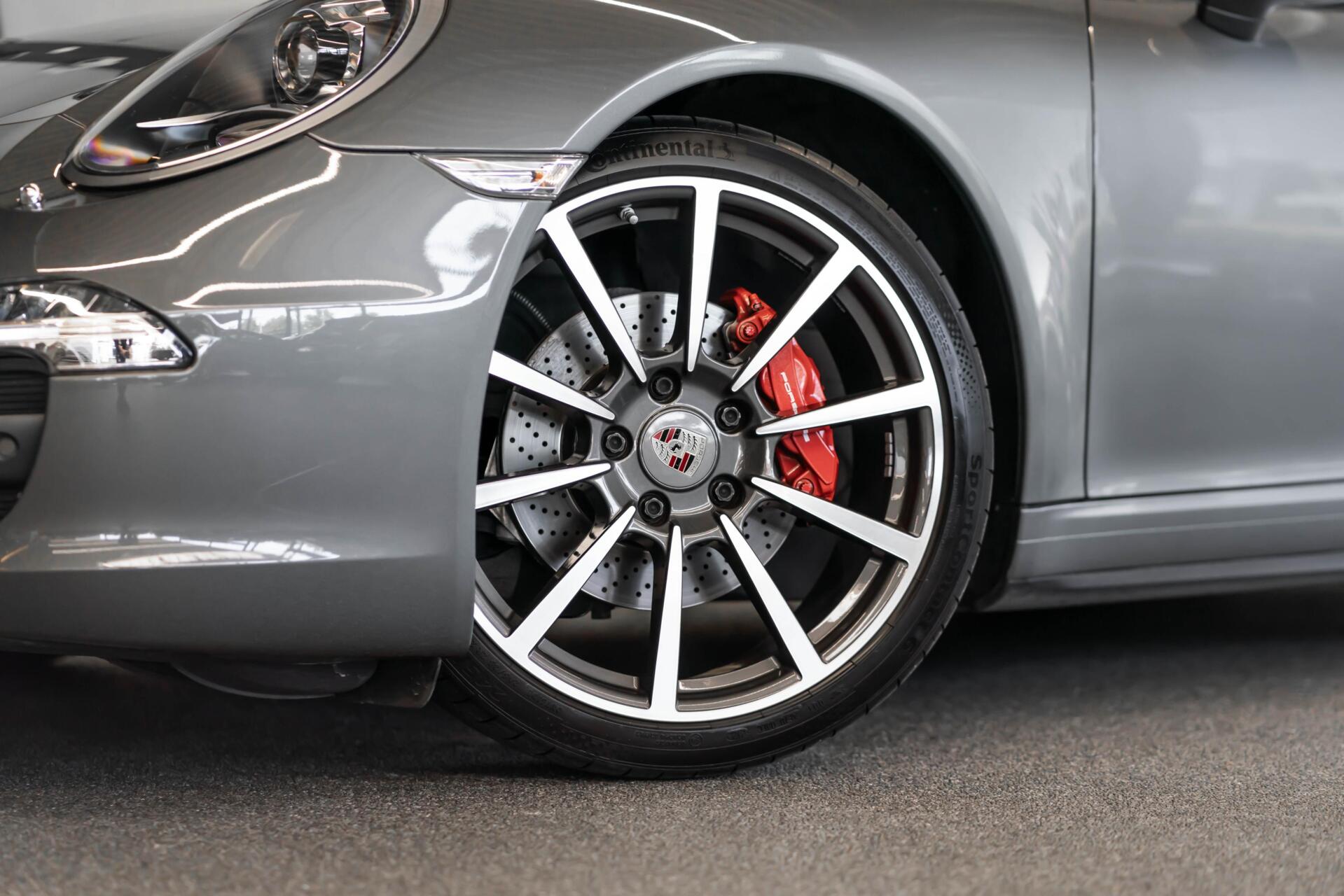 Foto van Porsche 911 Carrera 4