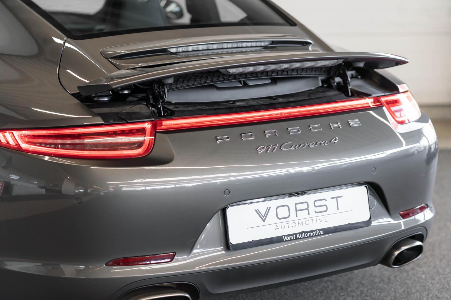 Foto van Porsche 911 Carrera 4