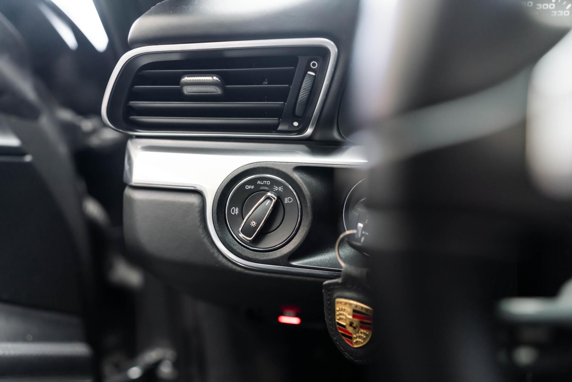 Foto van Porsche 911 Carrera 4