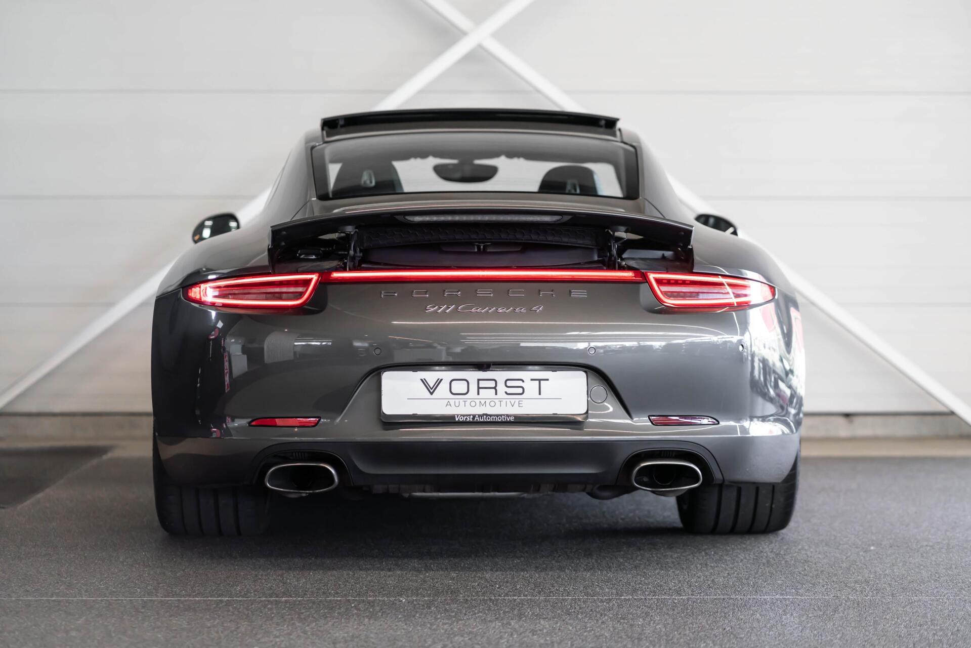 Foto van Porsche 911 Carrera 4