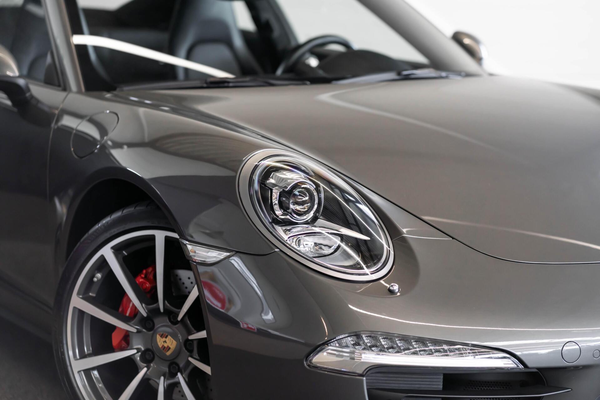 Foto van Porsche 911 Carrera 4