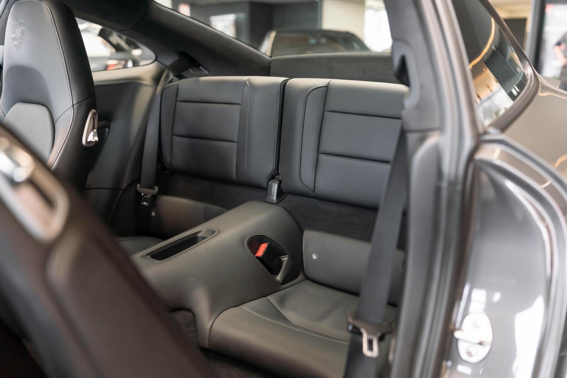 Foto van Porsche 911 Carrera 4