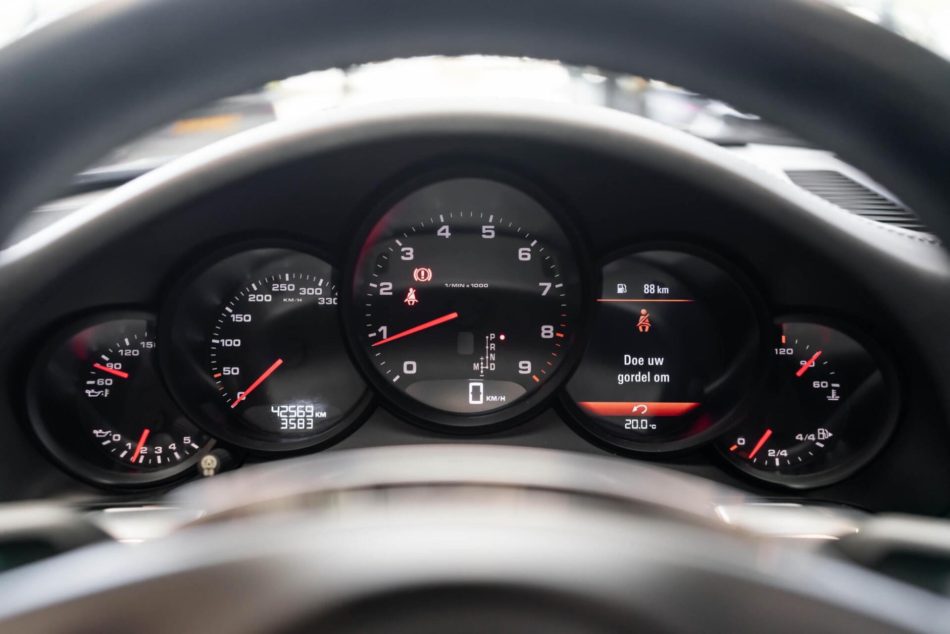 Foto van Porsche 911 Carrera 4