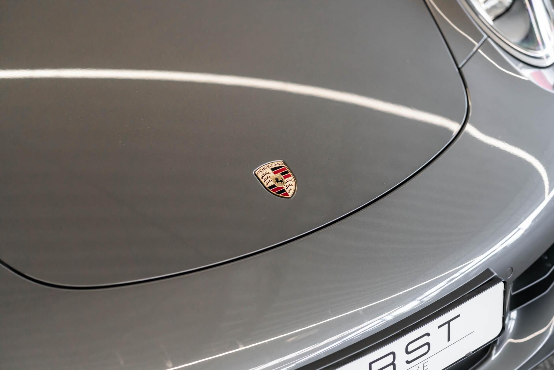 Foto van Porsche 911 Carrera 4