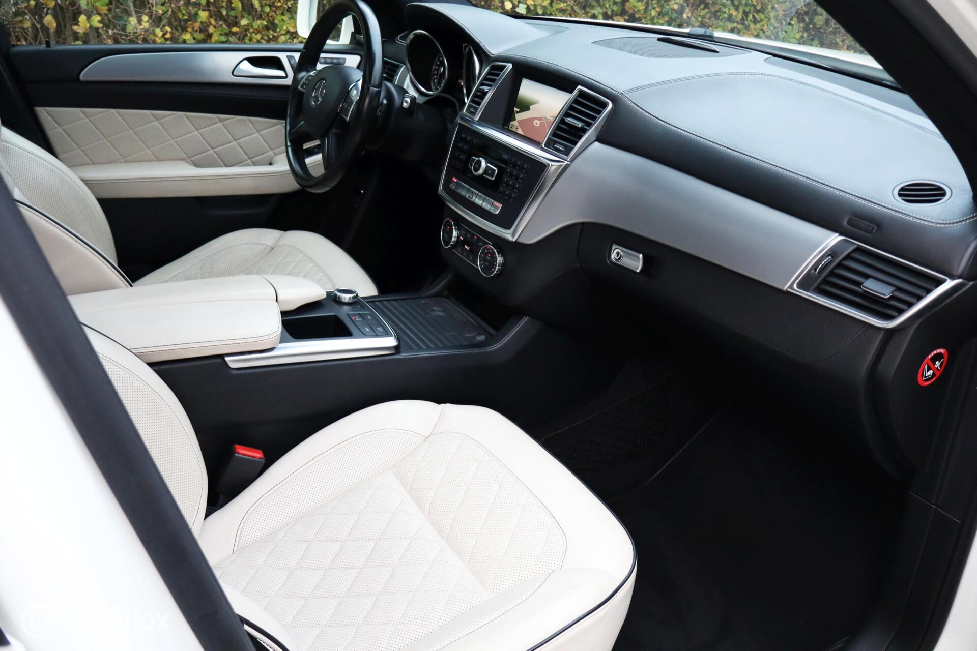 Foto van Mercedes-Benz ML 500 4Matic