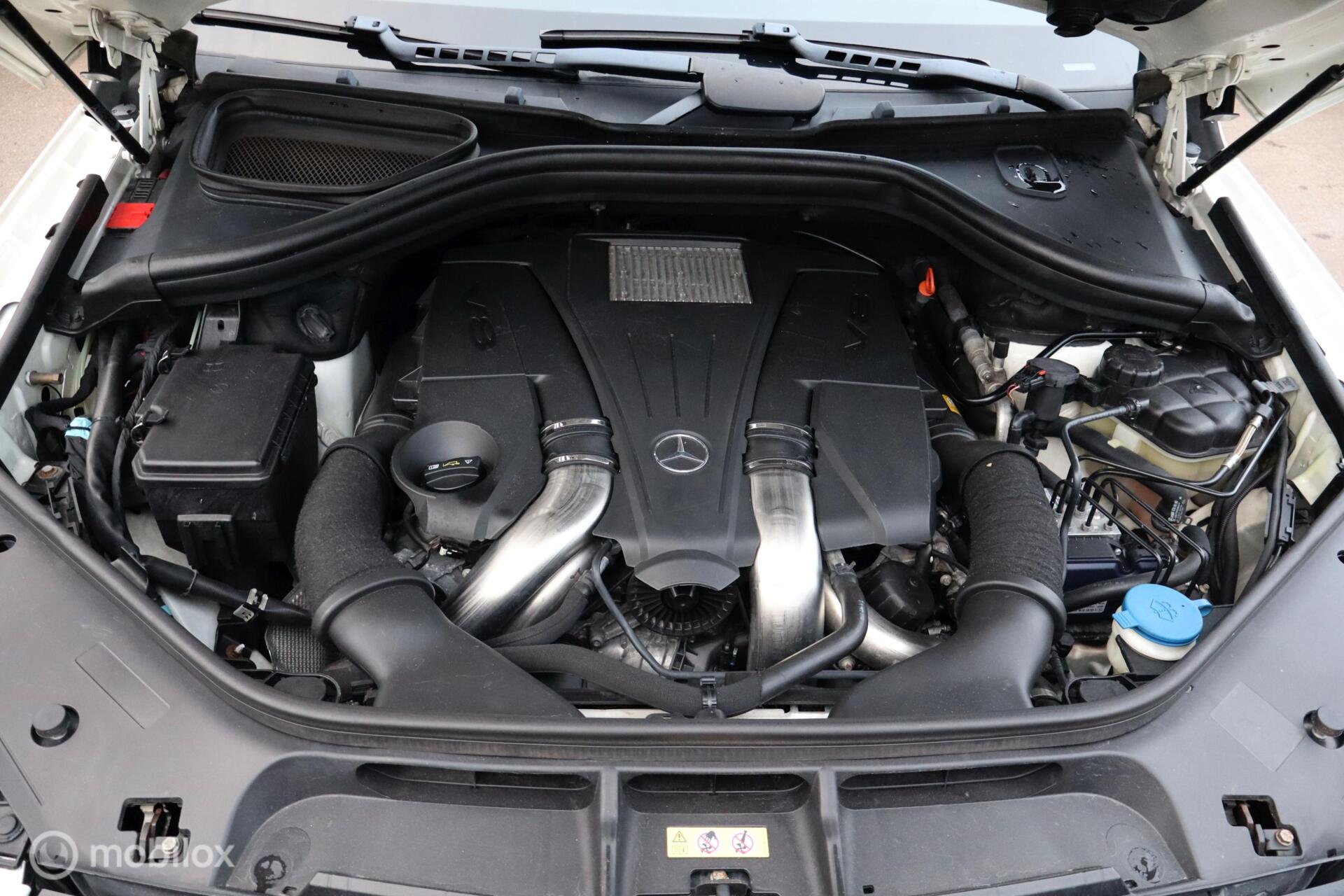 Foto van Mercedes-Benz ML 500 4Matic