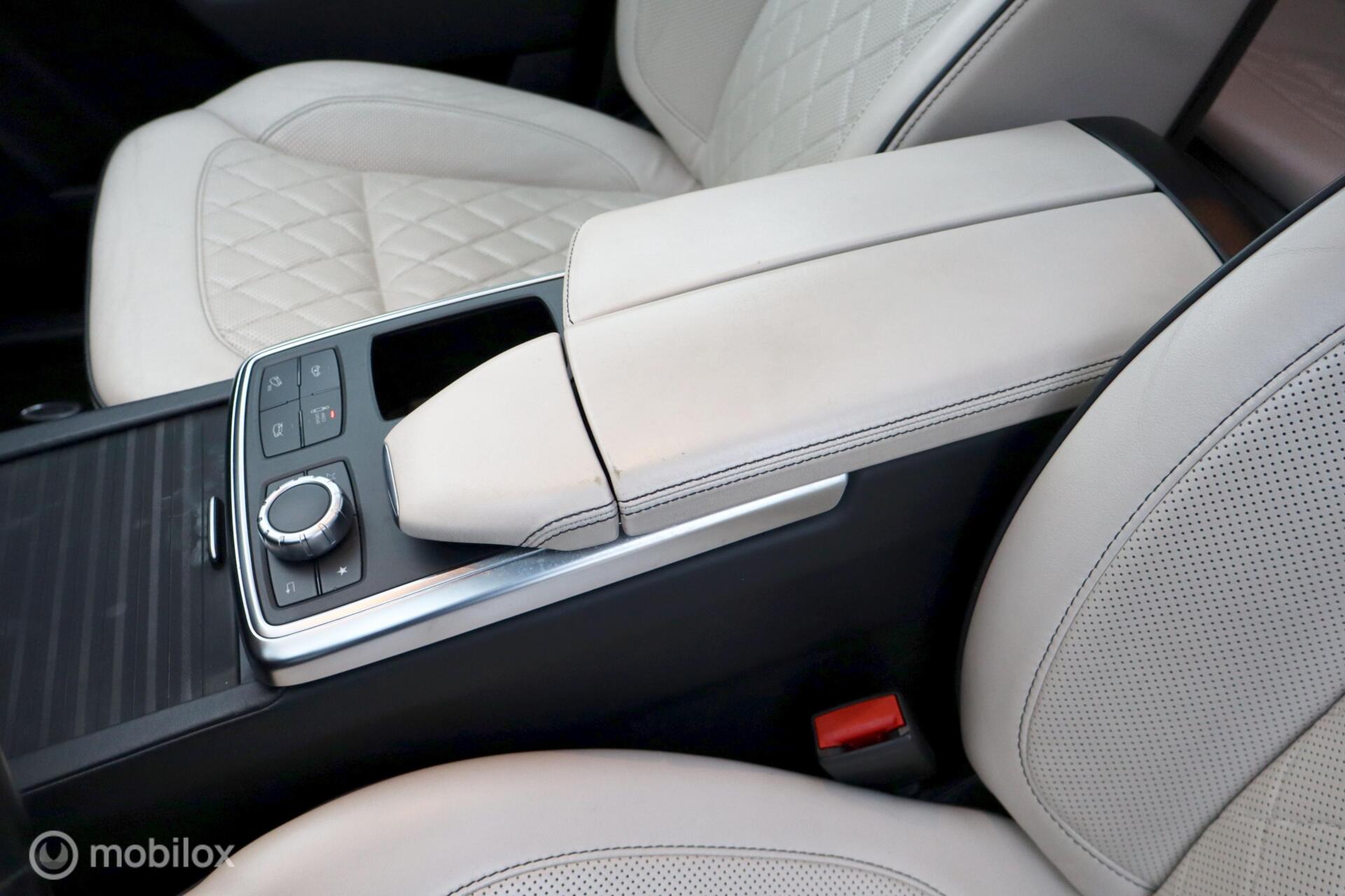 Foto van Mercedes-Benz ML 500 4Matic