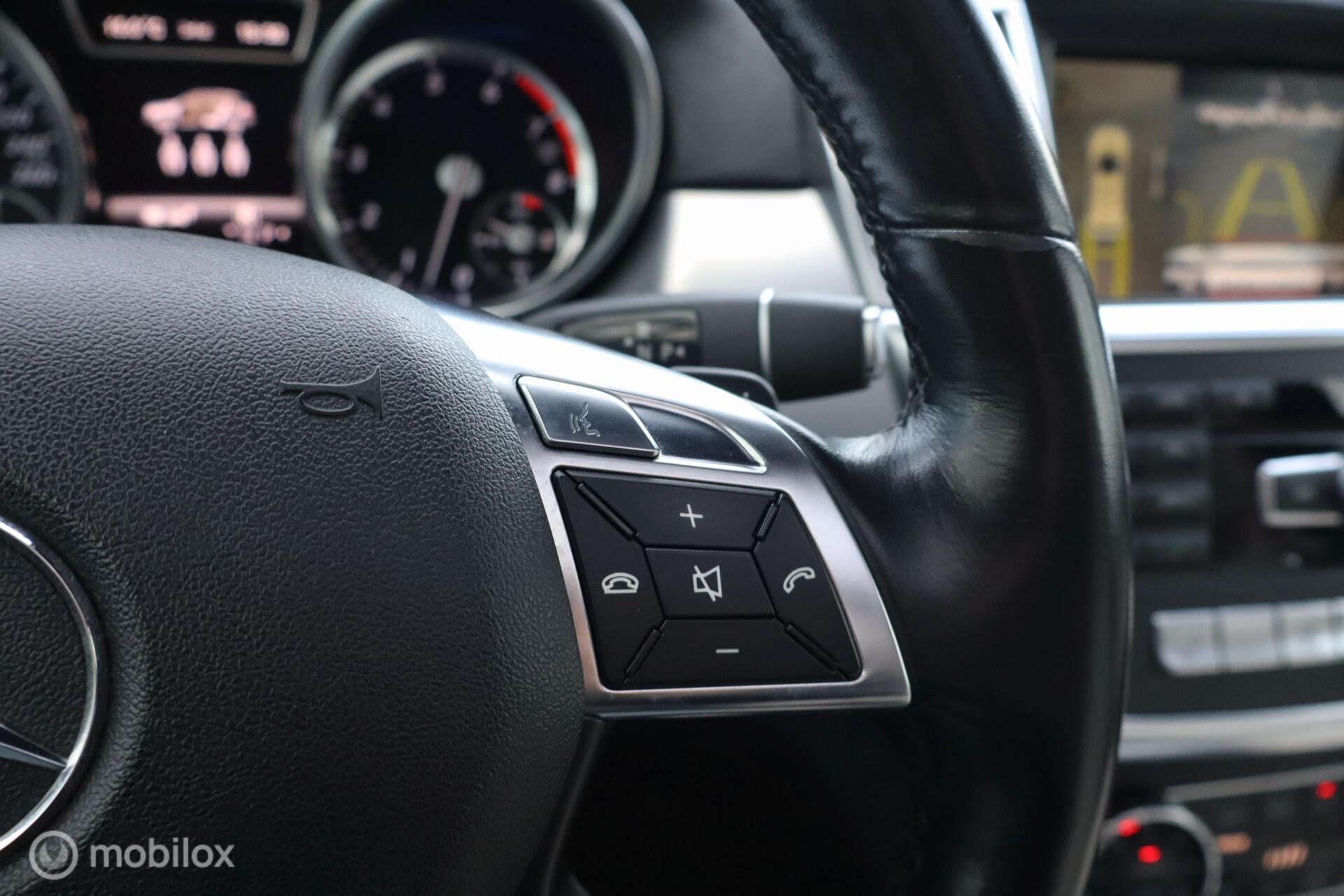 Foto van Mercedes-Benz ML 500 4Matic