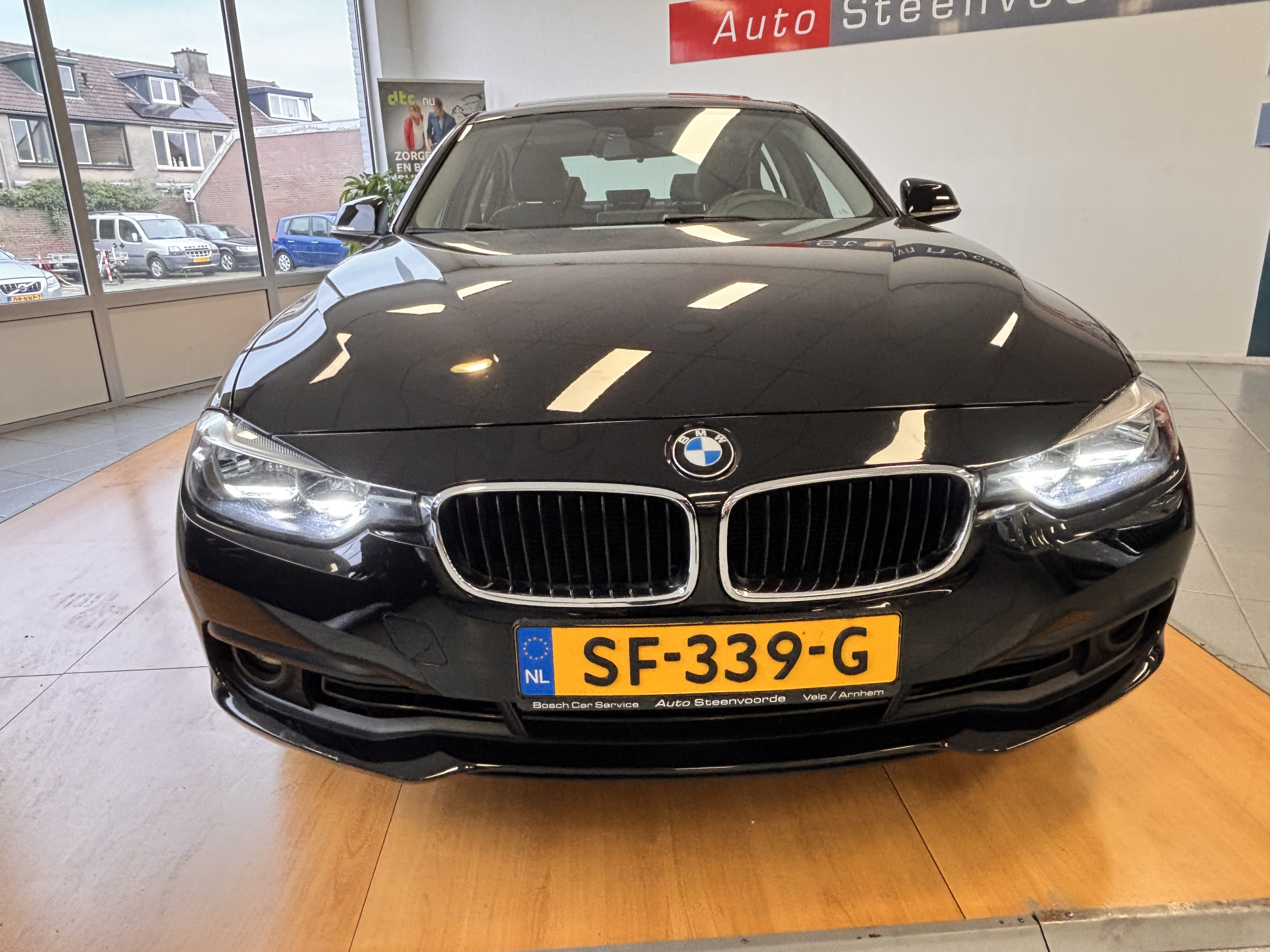 Foto van BMW 318i