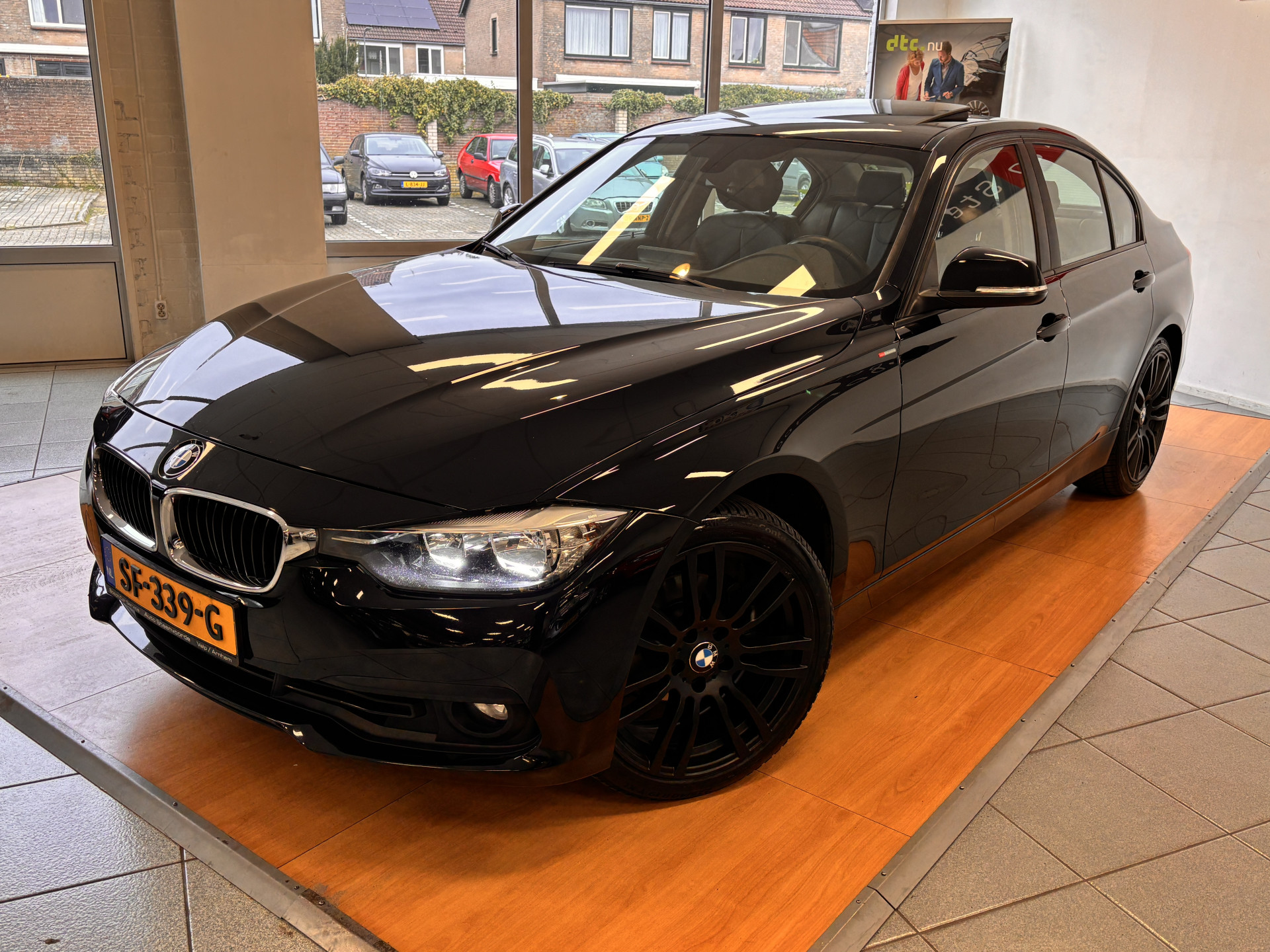 Foto van BMW 318i