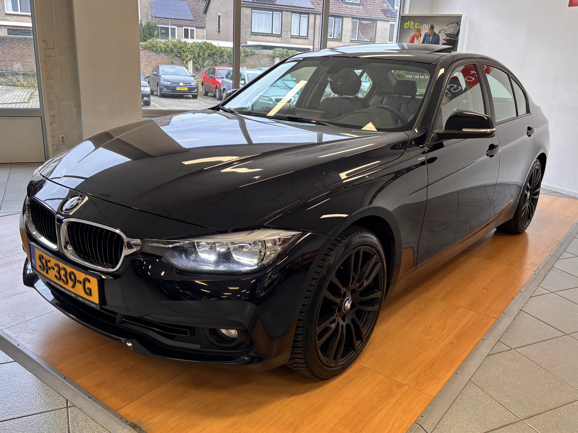 Foto van BMW 318i