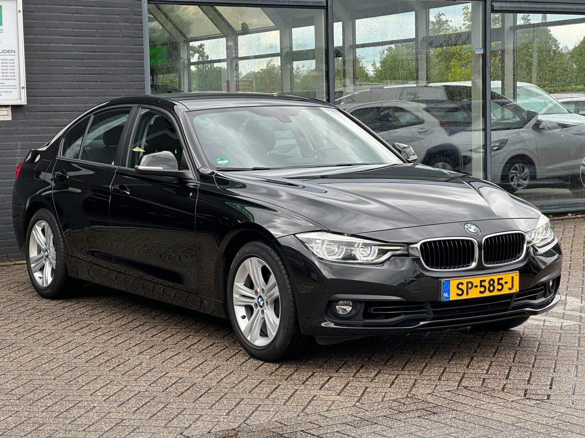 Foto van BMW 318i