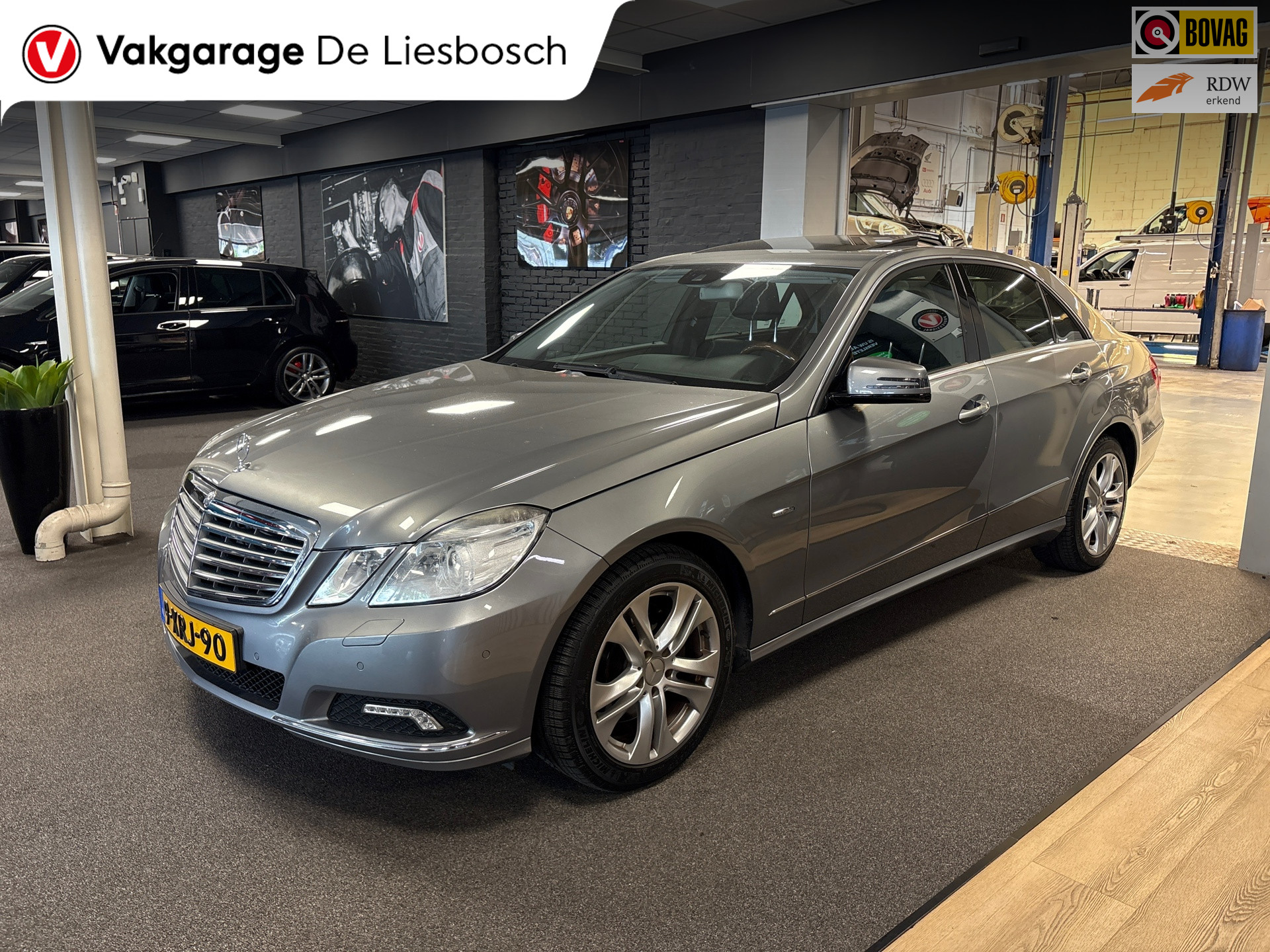 Mercedes-Benz E 350 Cgi 350 CGI Avantgarde,navi,leer,dak,afn trekhaak,volledige historie ,camera 2010 - voorkant