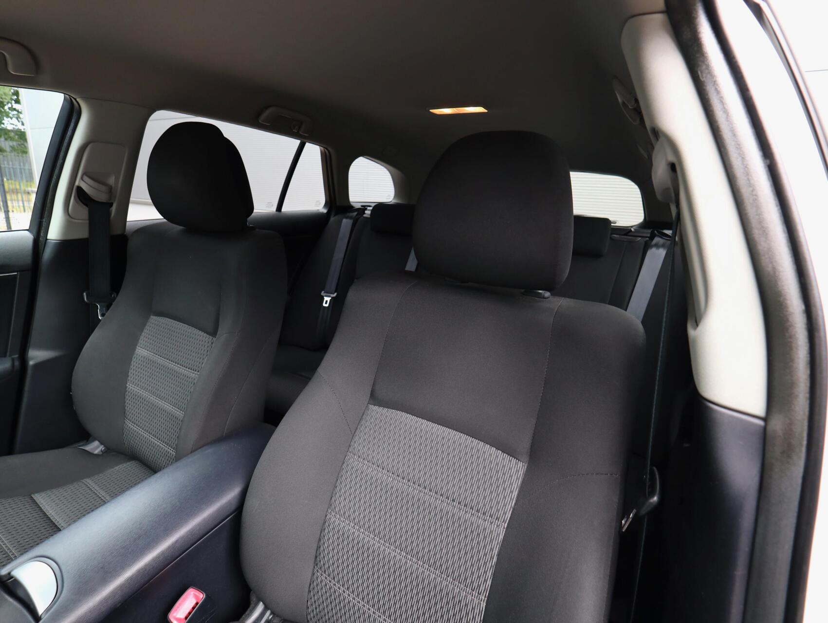 Foto van Toyota Toyota Avensis