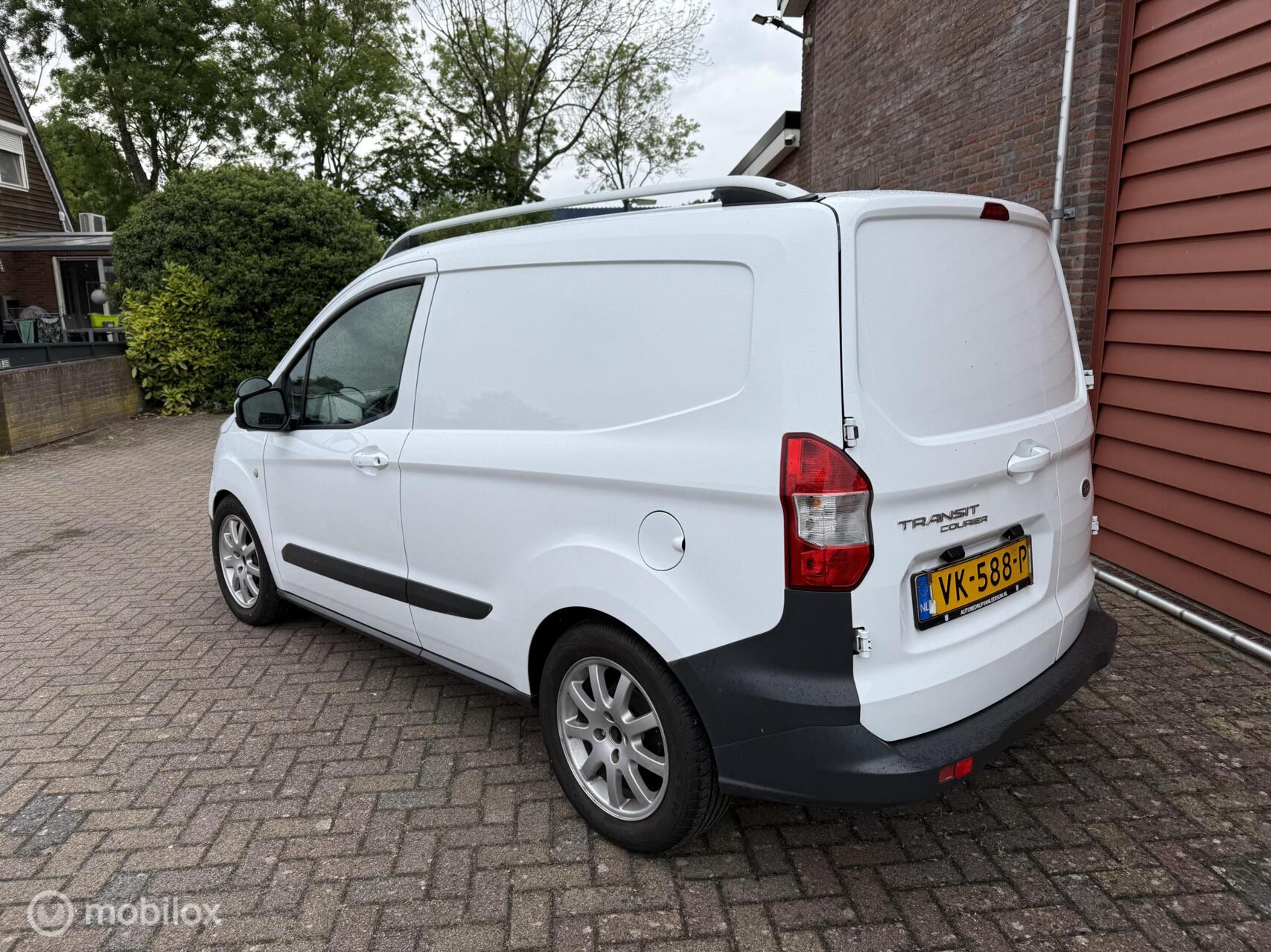 Foto van Ford Transit Courier