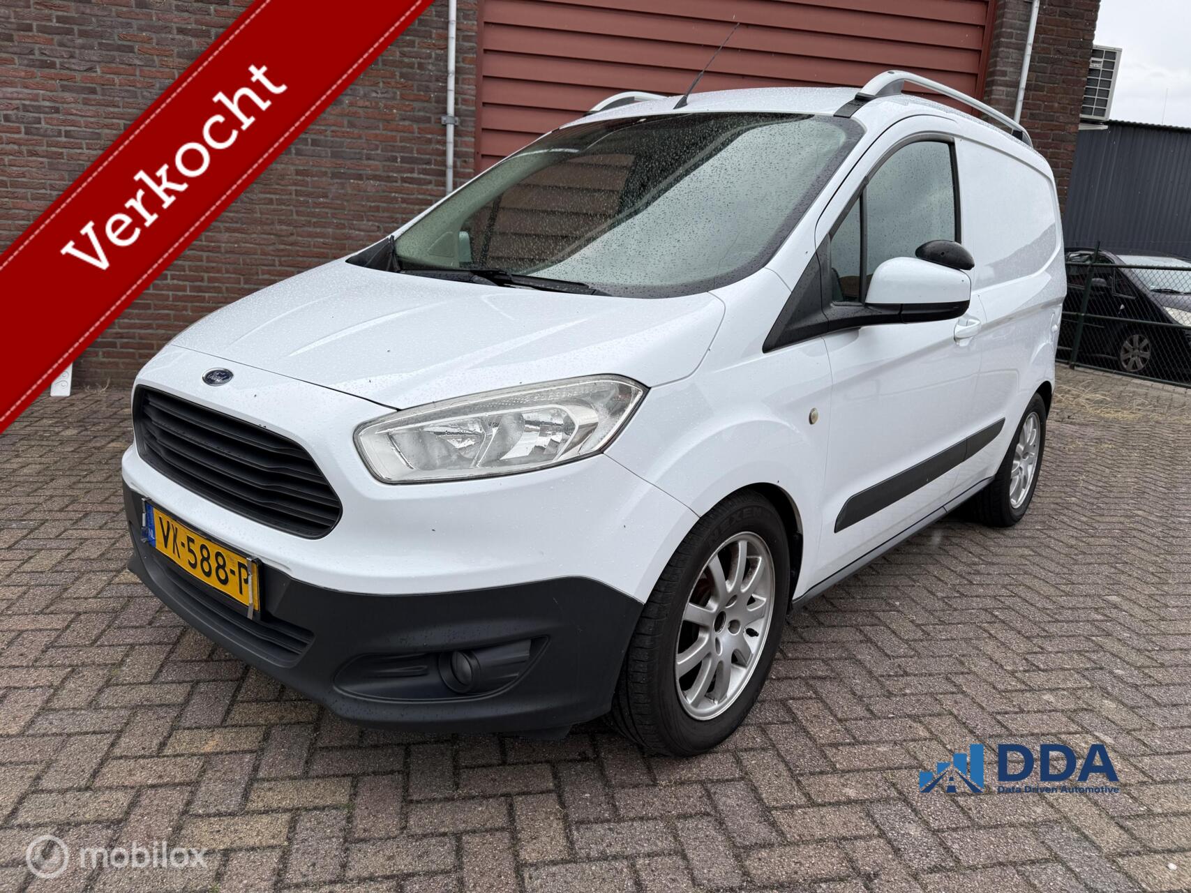 Ford Transit Courier 1.5 TDCI Ambiente 2014 - voorkant