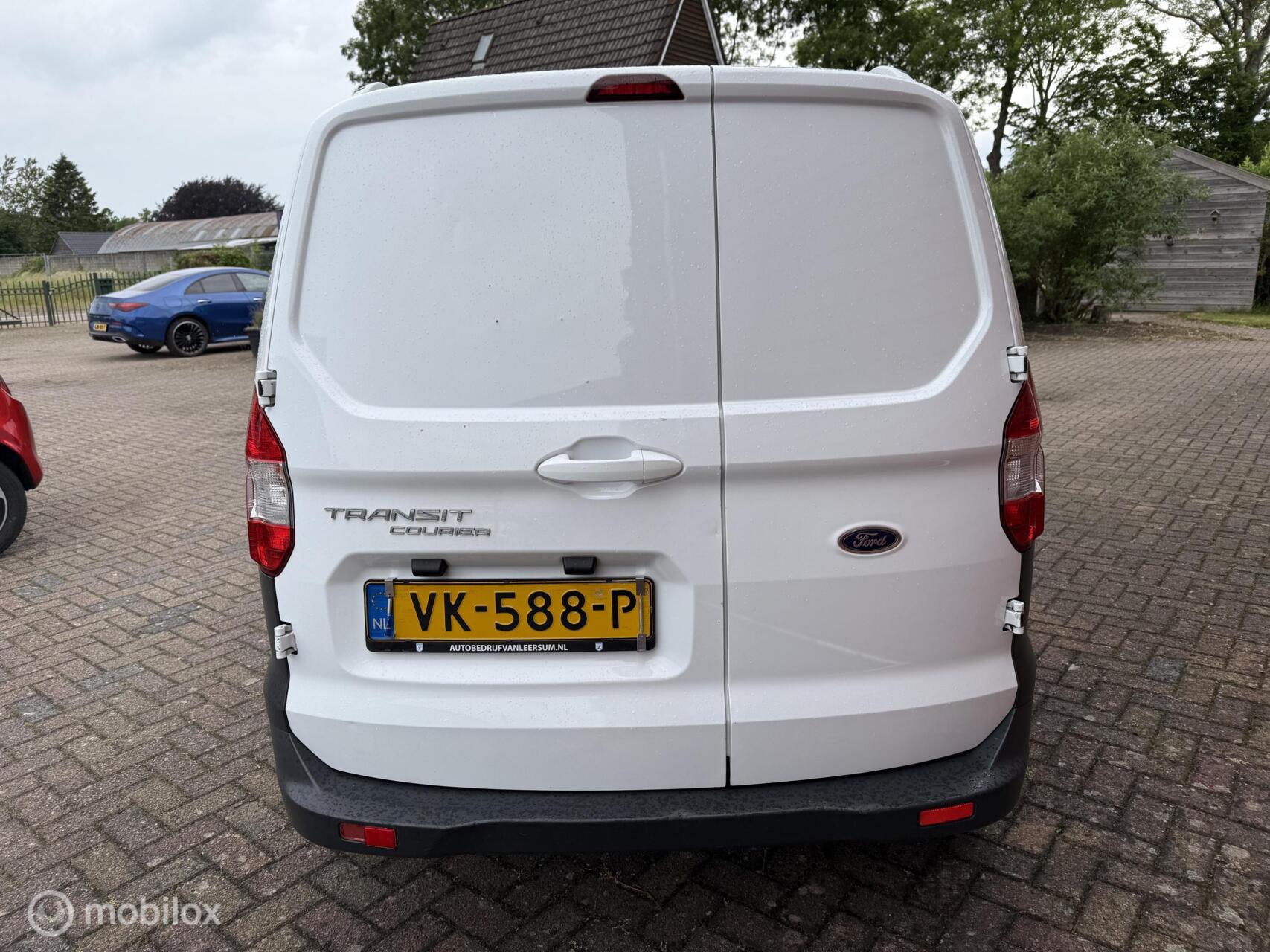 Foto van Ford Transit Courier
